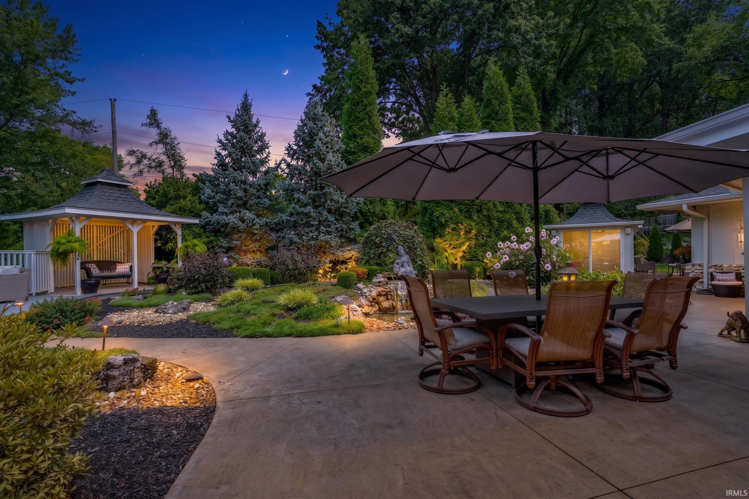 33rd image of 300 Stonegate Rd, Evansville, IN 47711 | MLS# 202632772