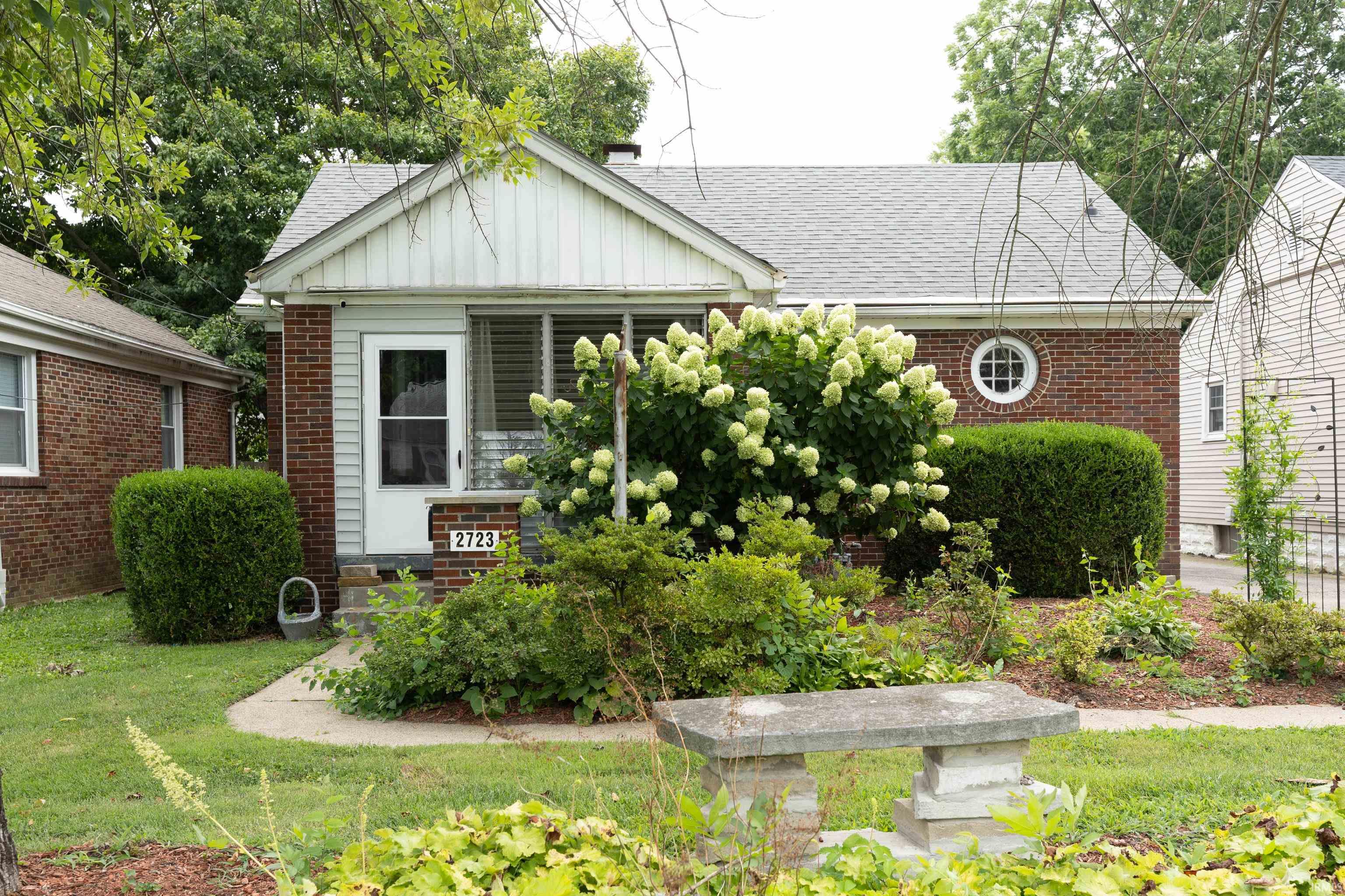 1st image of 2723 Stringtown Rd, Evansville, IN 47711 | MLS# 202632779
