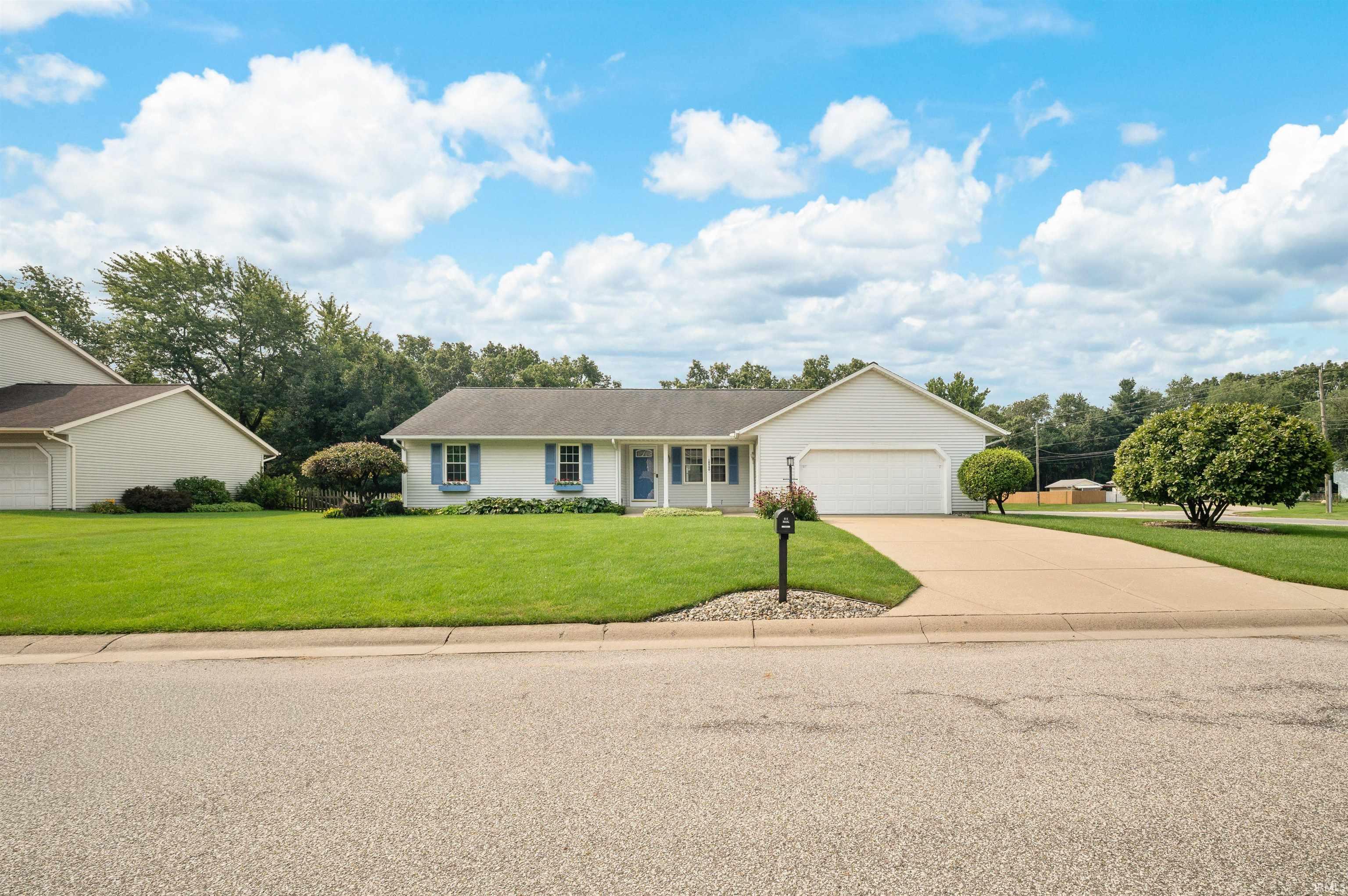 2nd image of 18980 Cedar Mill Ct, South Bend, IN 46637 | MLS# 202632783
