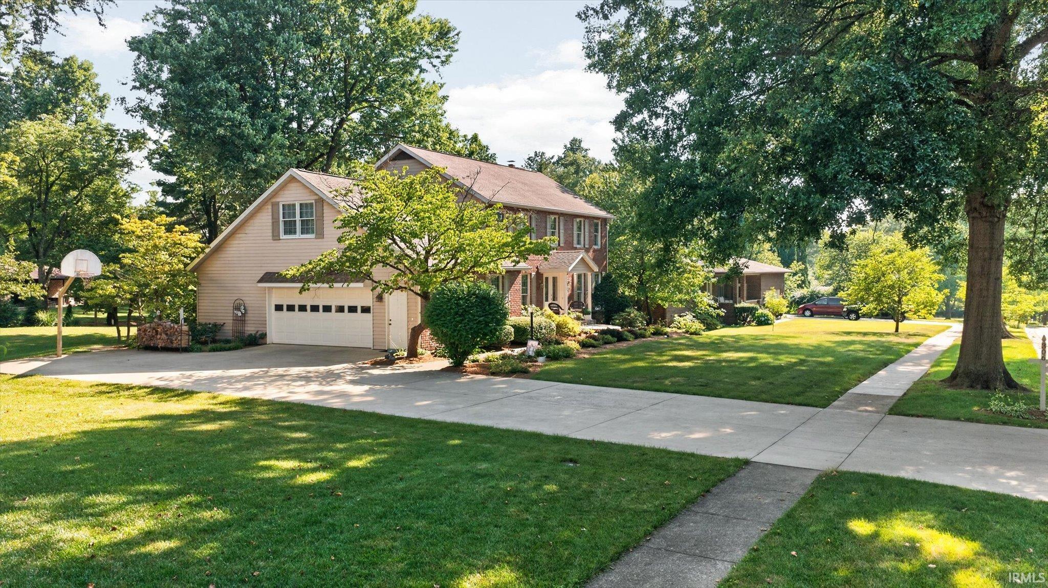 3rd image of 306 E Oliver Dr, Bloomington, IN 47408 | MLS# 202632790