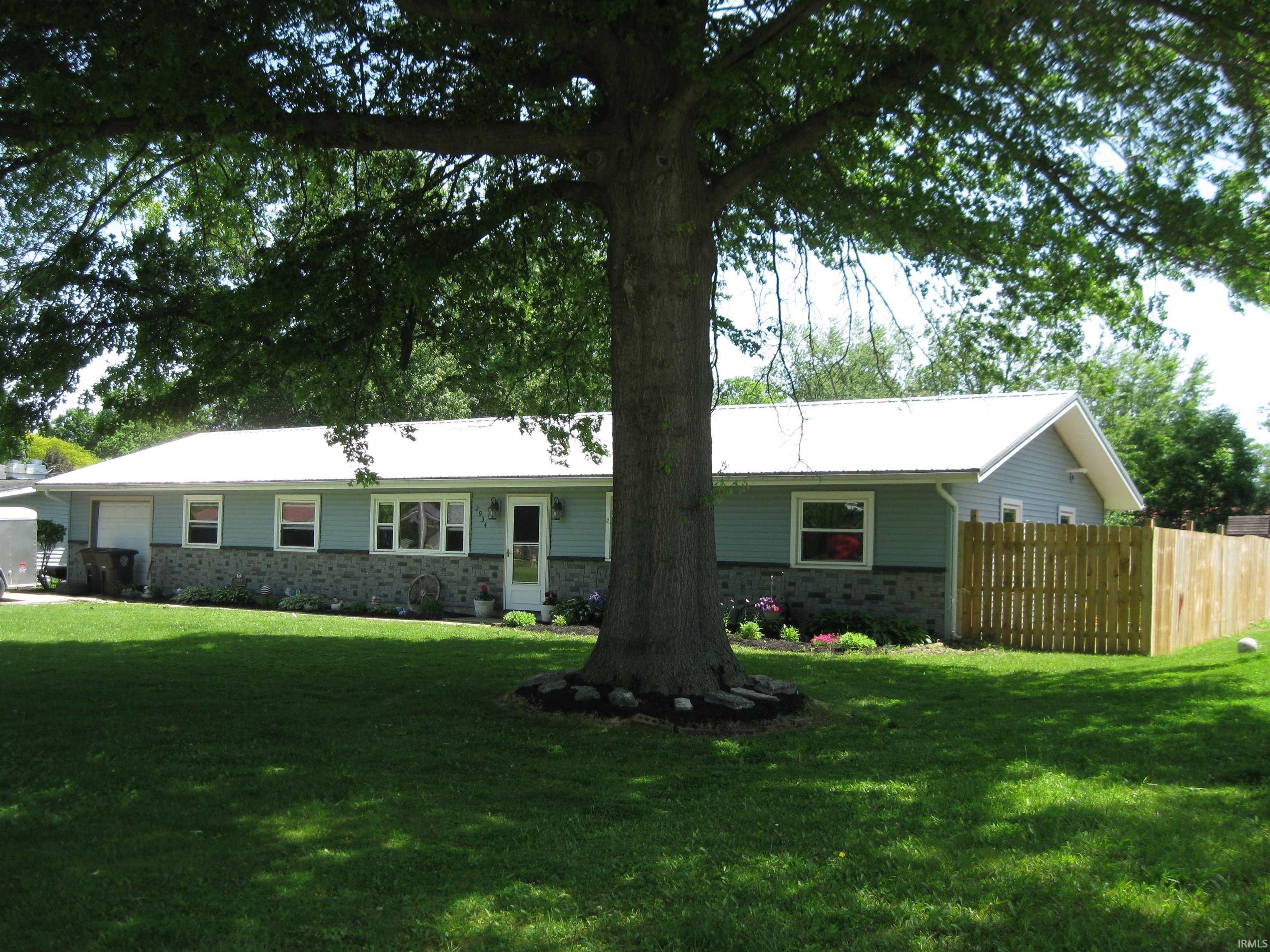 2nd image of 2934 Sundale Dr, Fort Wayne, IN 46816 | MLS# 202632820