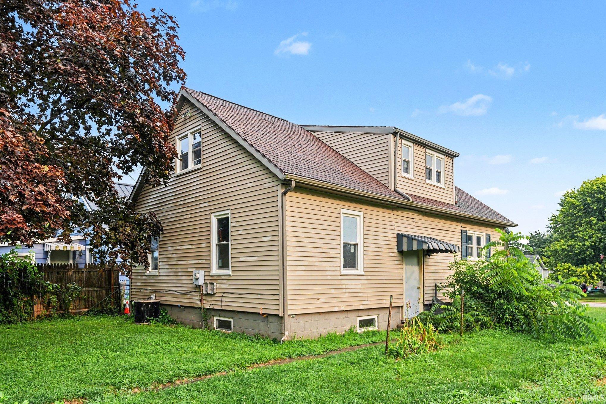 2nd image of 737 E 9th St, Mishawaka, IN 46544 | MLS# 202632868