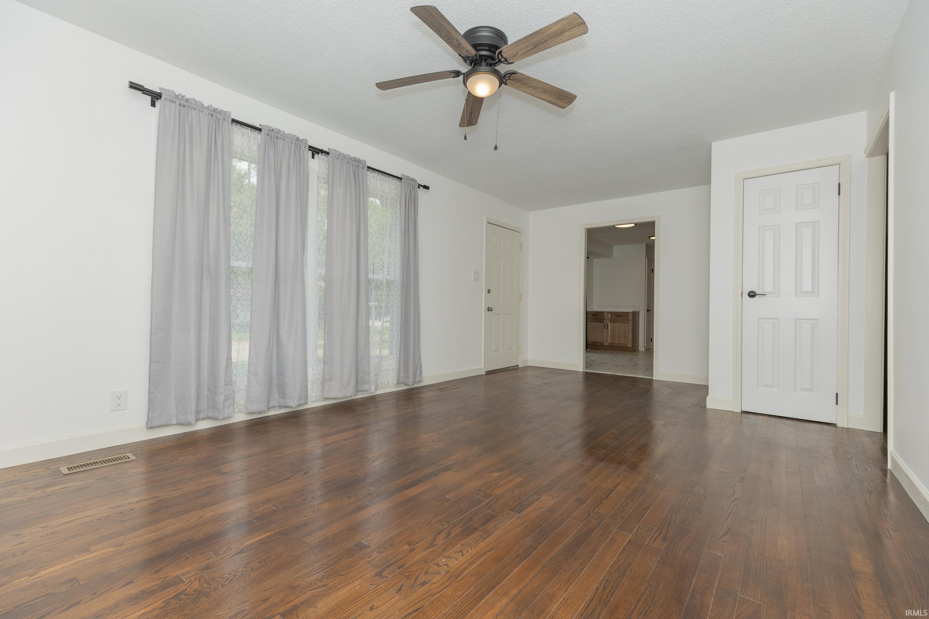 3rd image of 117 Cairo Ct, Chandler, IN 47610 | MLS# 202632873