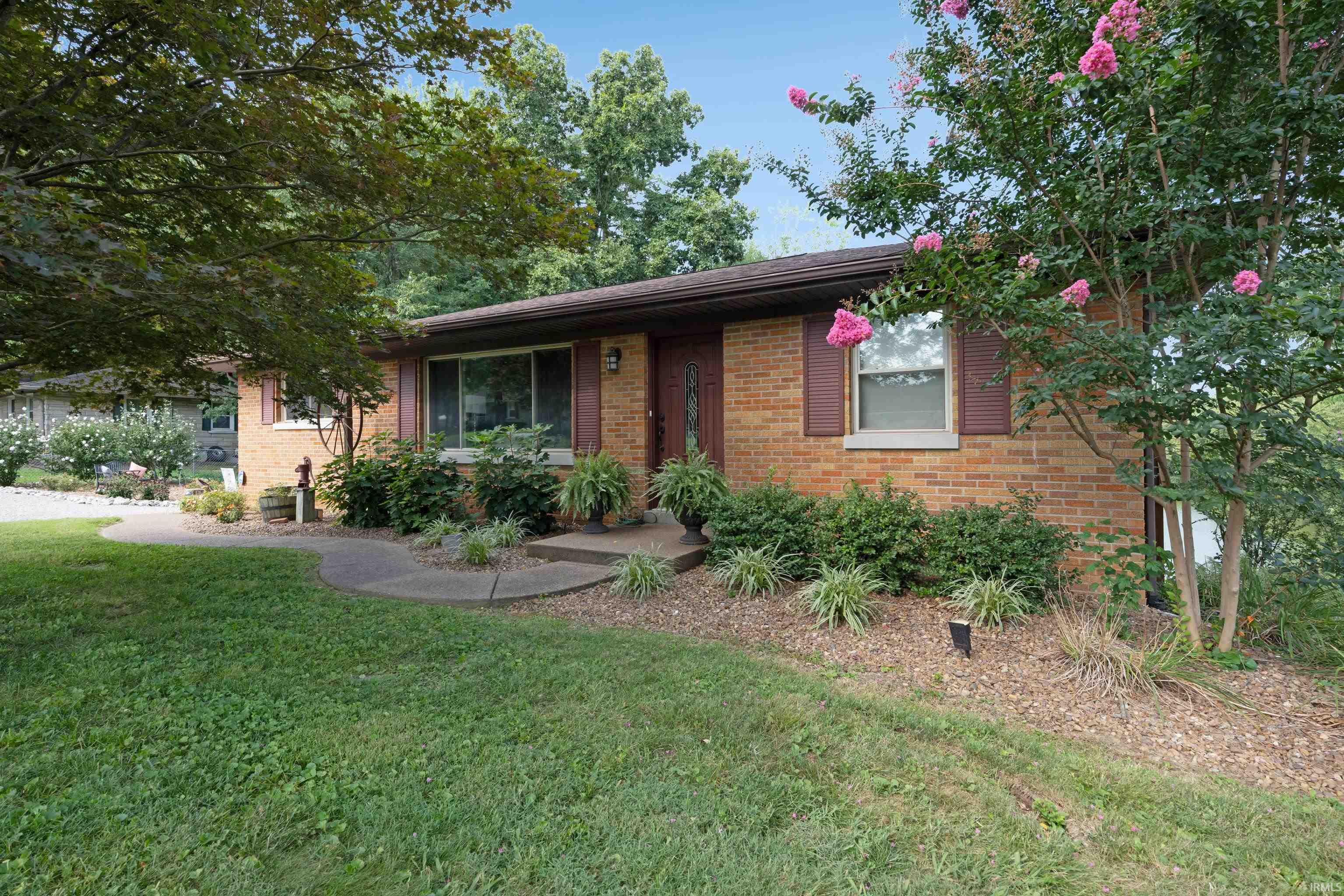 1st image of 6319 Norman Rd, Evansville, IN 47712 | MLS# 202632885