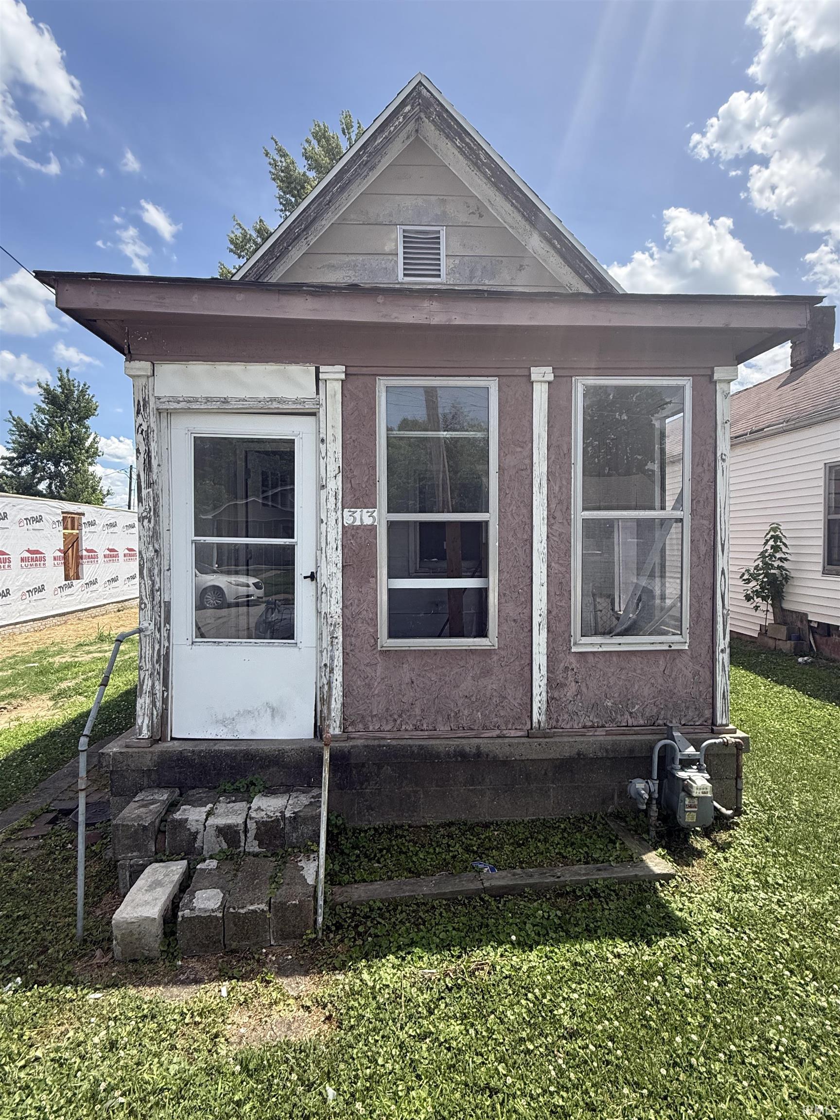1st image of 313 Cass Ave, Evansville, IN 47713 | MLS# 202632886