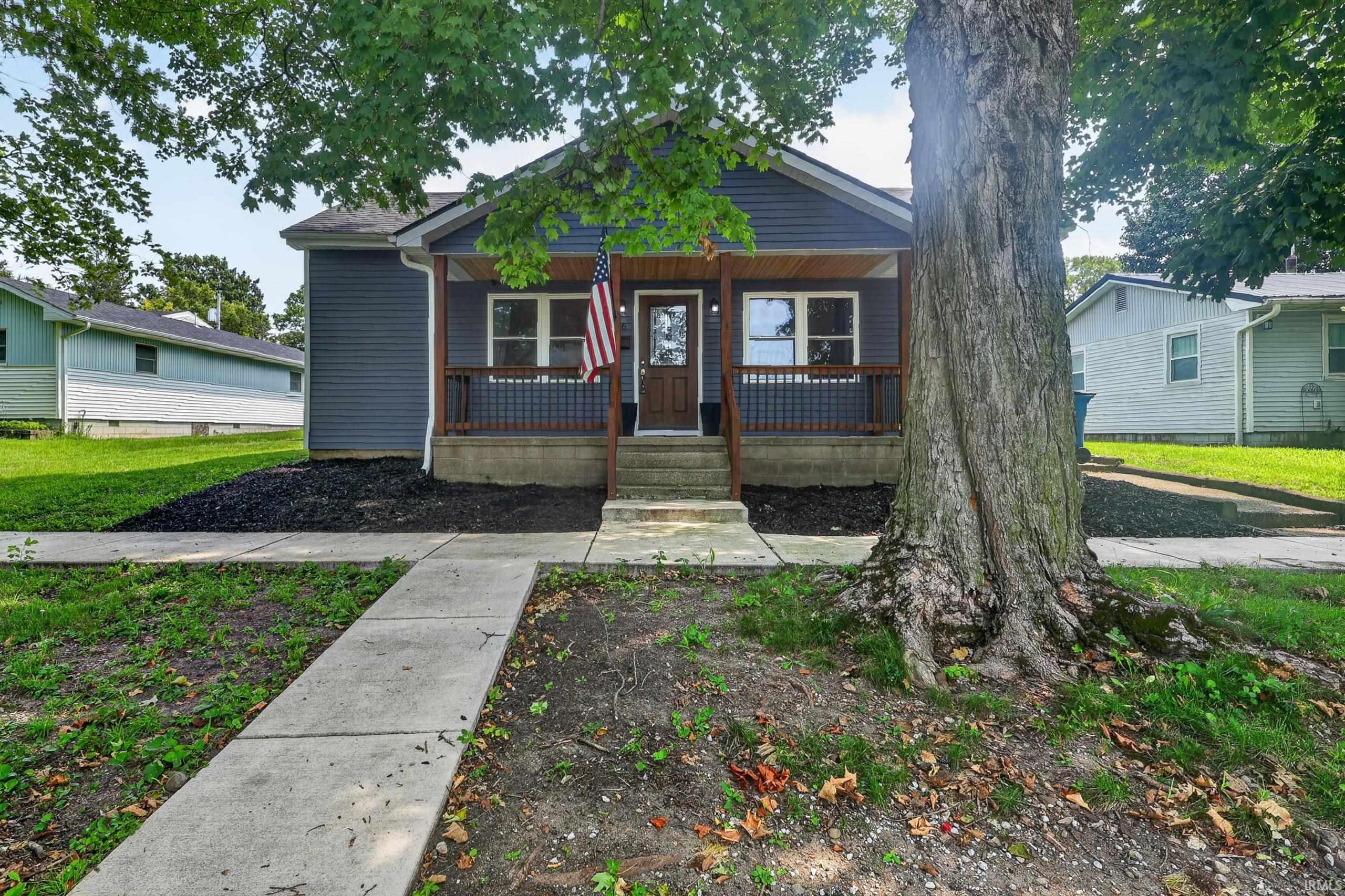 1st image of 1016 3rd St, Covington, IN 47932 | MLS# 202632889