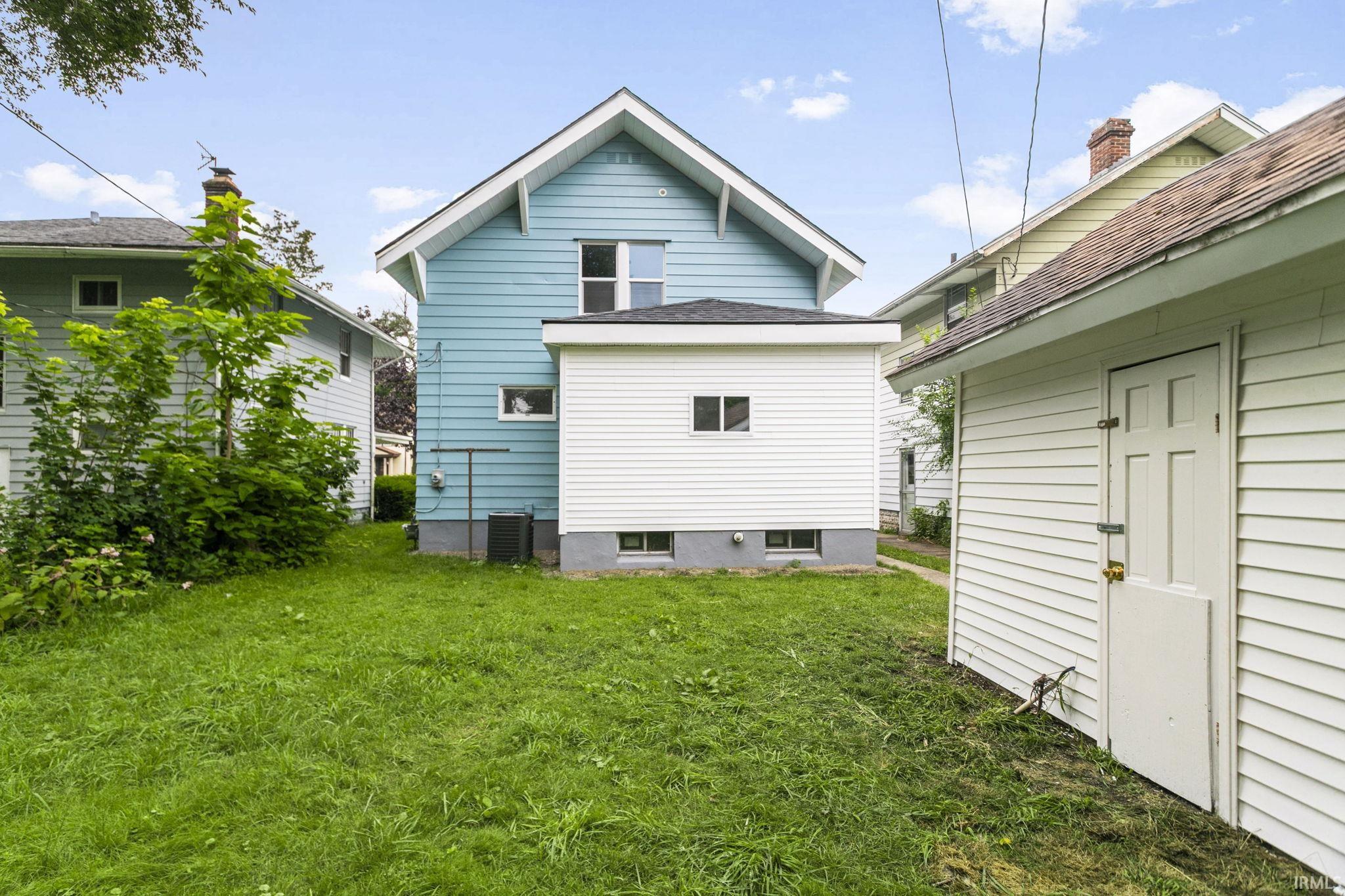30th image of 1046 Lawndale Ave, South Bend, IN 46628 | MLS# 202632892