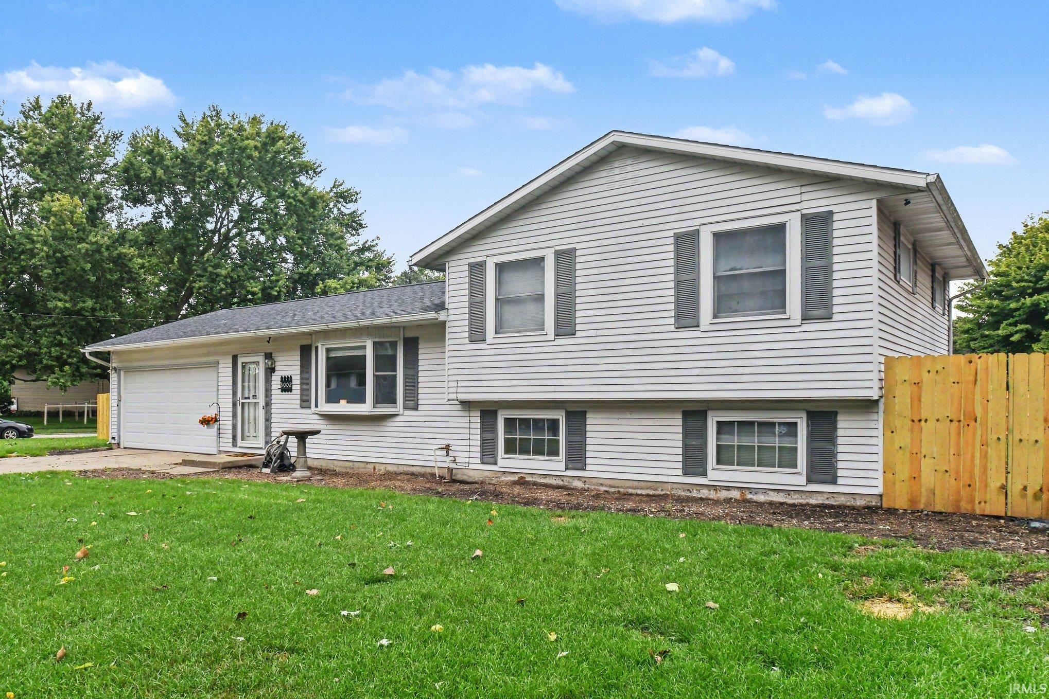 2nd image of 3002 Blanchard Dr, Mishawaka, IN 46544 | MLS# 202632913