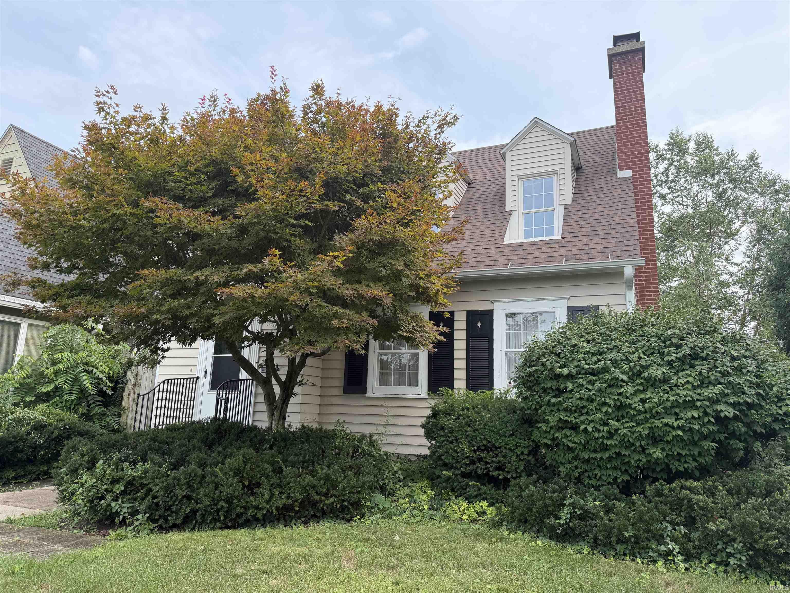 1st image of 1006 E Oakside St, South Bend, IN 46614 | MLS# 202632919