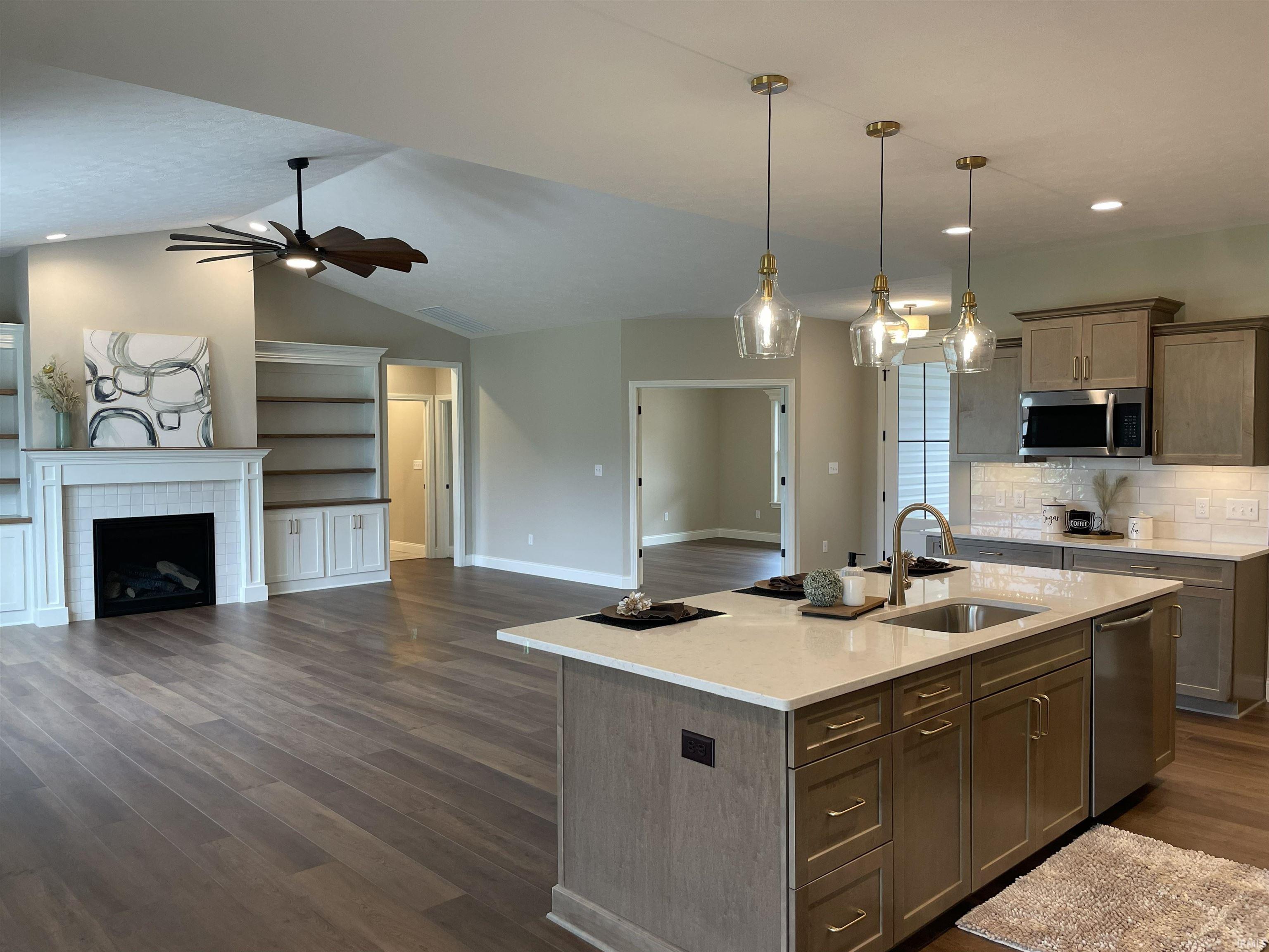 image of 905 Ravenstone Dr, Lafayette, IN 47909 | MLS# 202632927