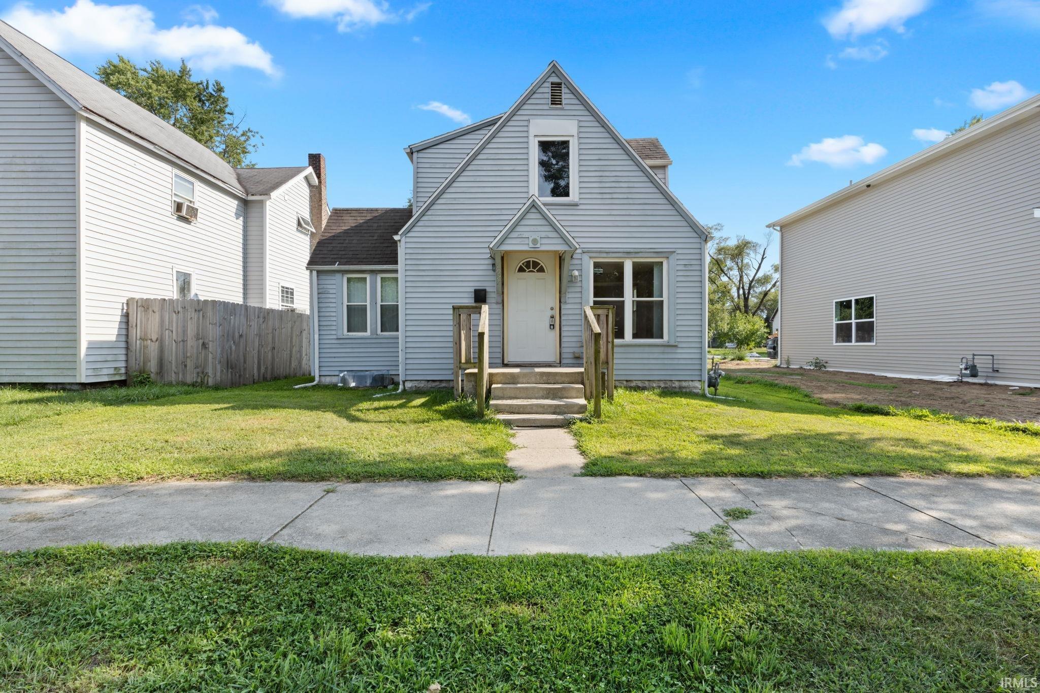 1st image of 1021 W Wolf Ave, Elkhart, IN 46516 | MLS# 202632936