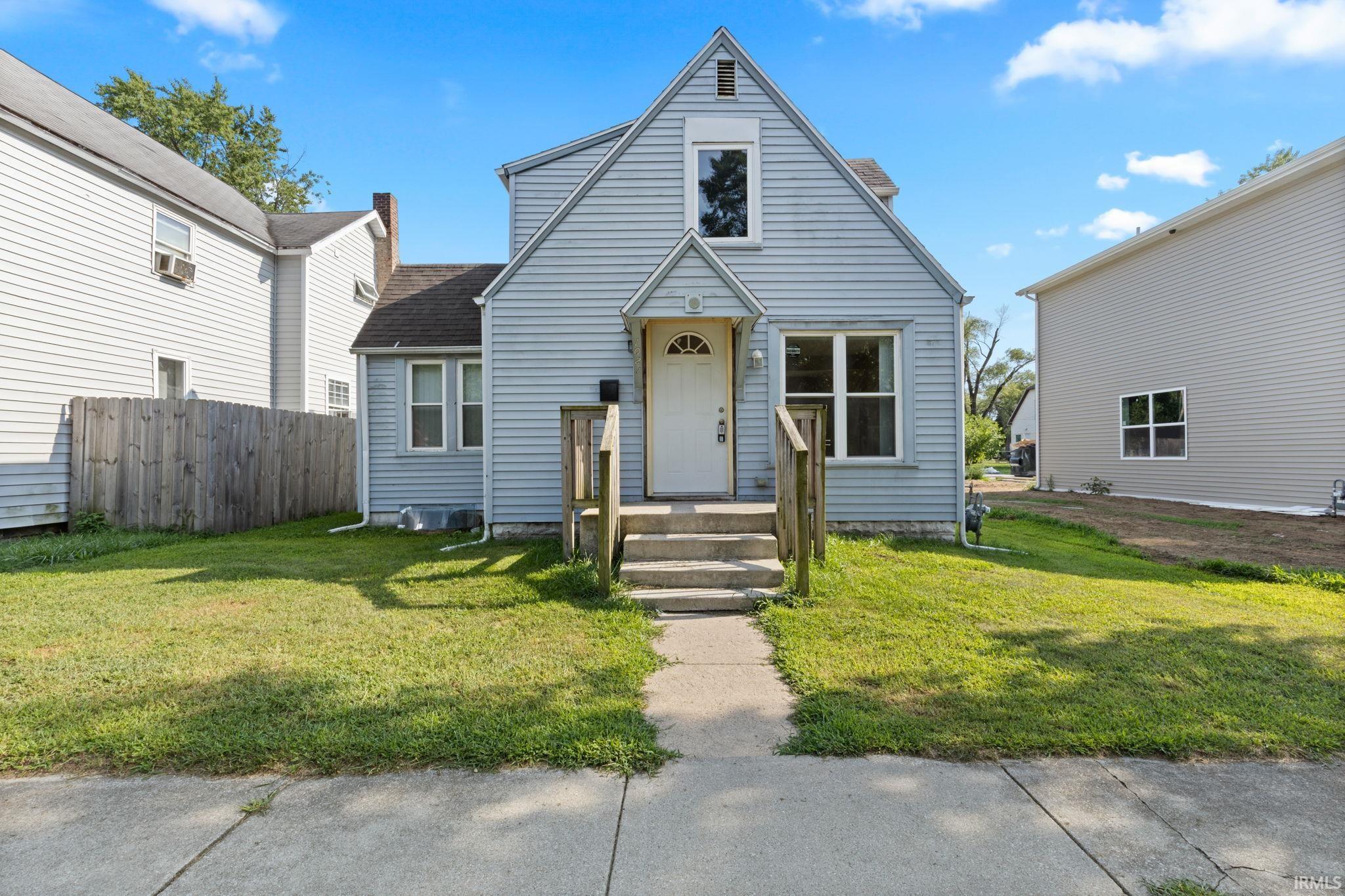 2nd image of 1021 W Wolf Ave, Elkhart, IN 46516 | MLS# 202632936