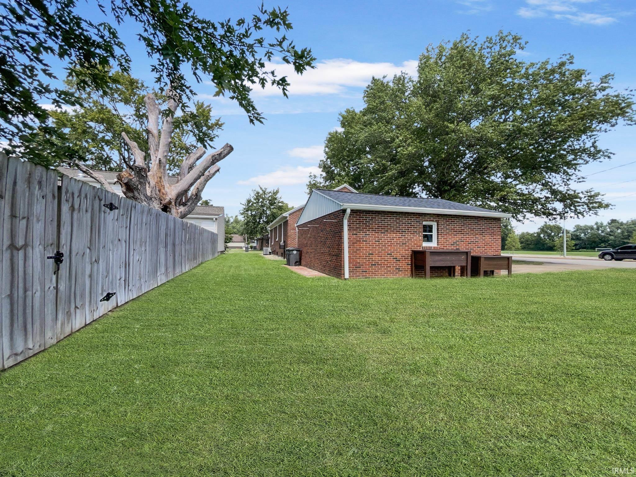 25th image of 501 S Vann Ave, Evansville, IN 47714 | MLS# 202632984