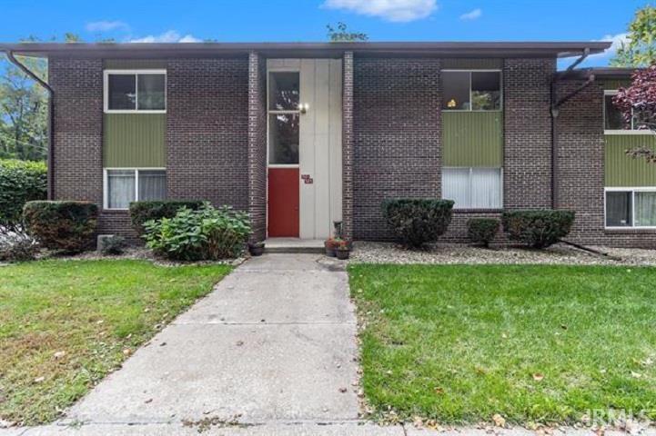 1st image of 2500 Topsfield Rd #923, South Bend, IN 46614 | MLS# 202632986