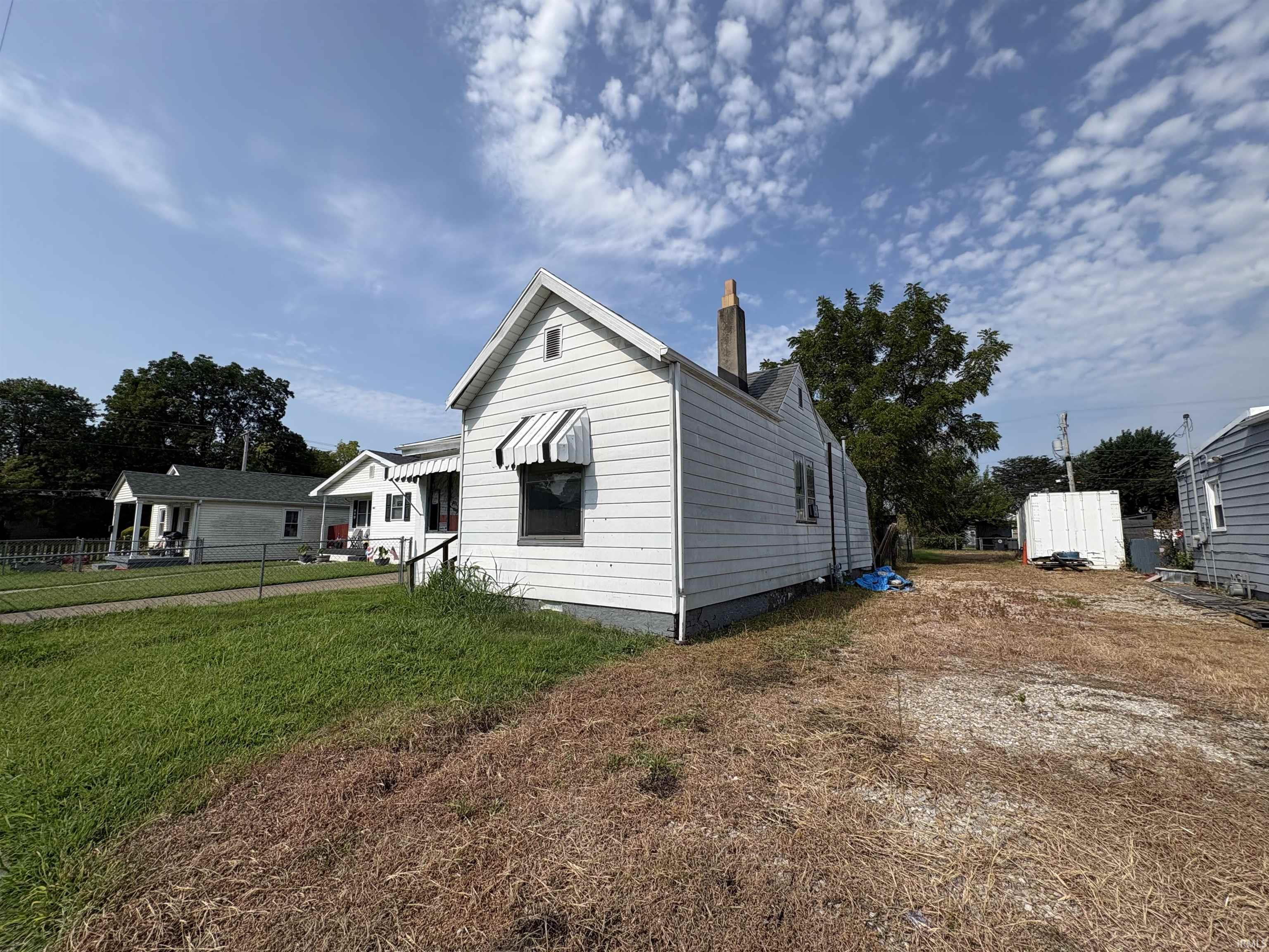 2nd image of 433 S Evans Ave, Evansville, IN 47713 | MLS# 202633004