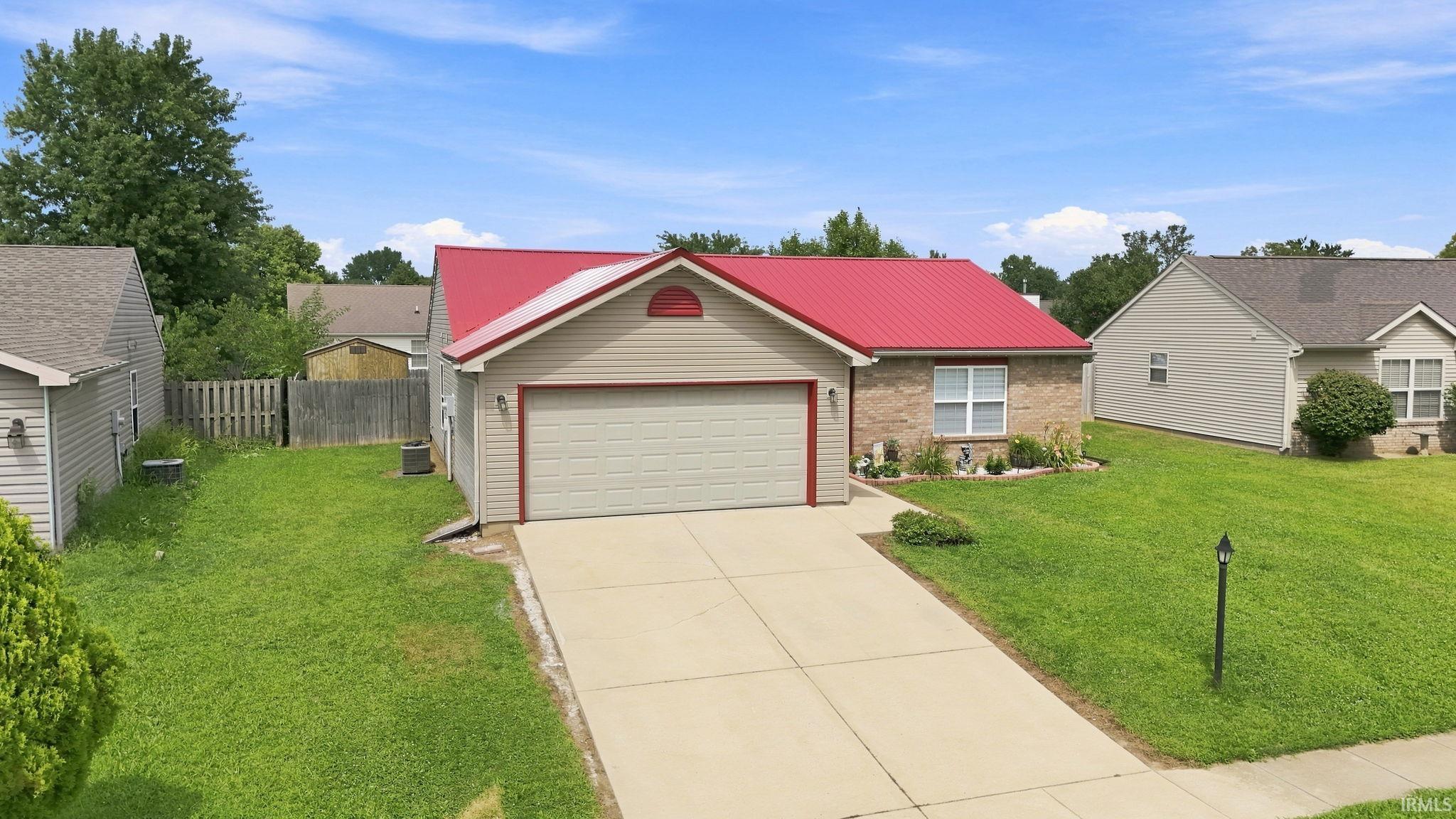 image of 332 Plantation Wy, Lafayette, IN 47909 | MLS# 202633042