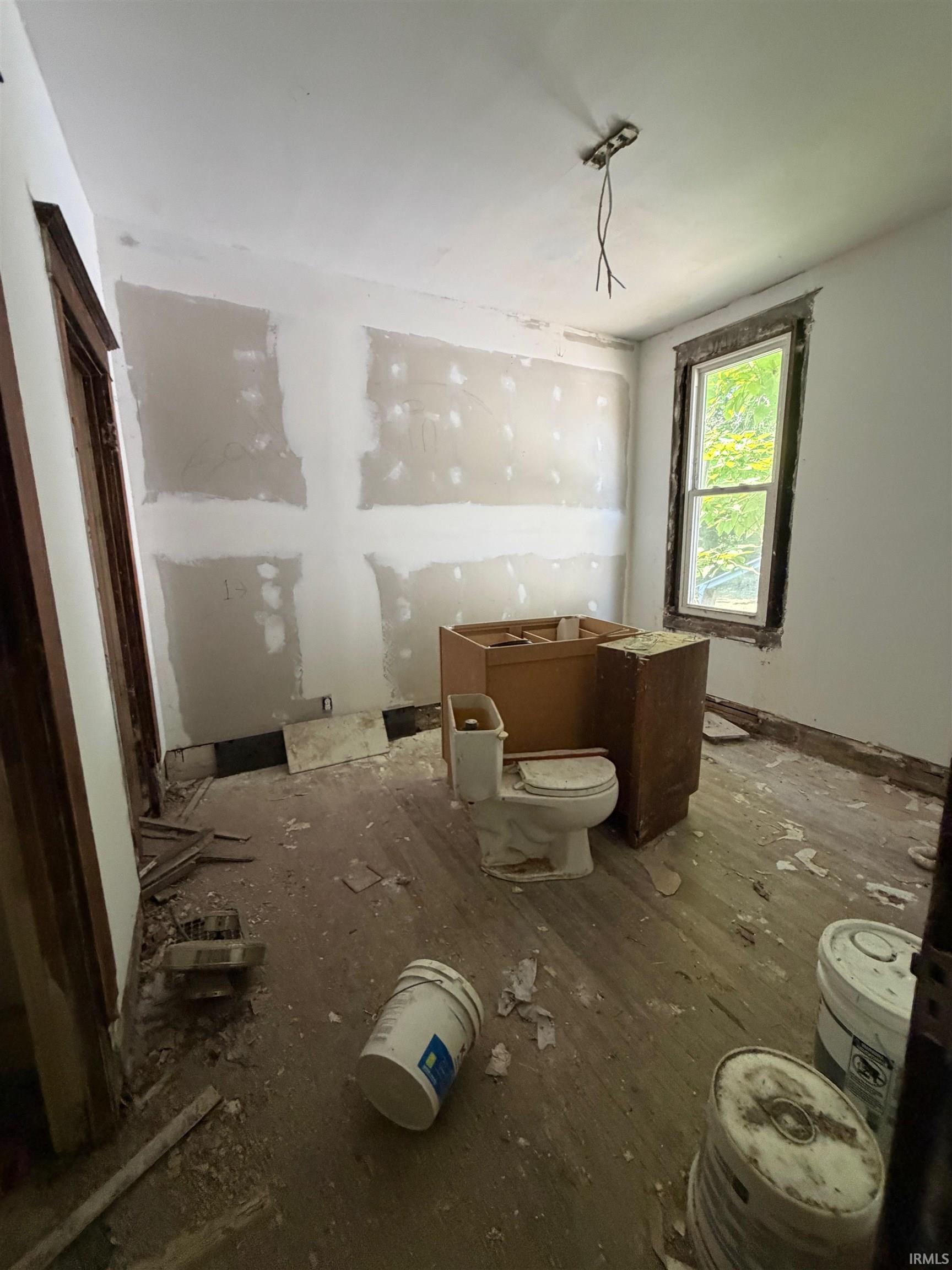 4th image of 861 Covert Ave, Evansville, IN 47713 | MLS# 202633048