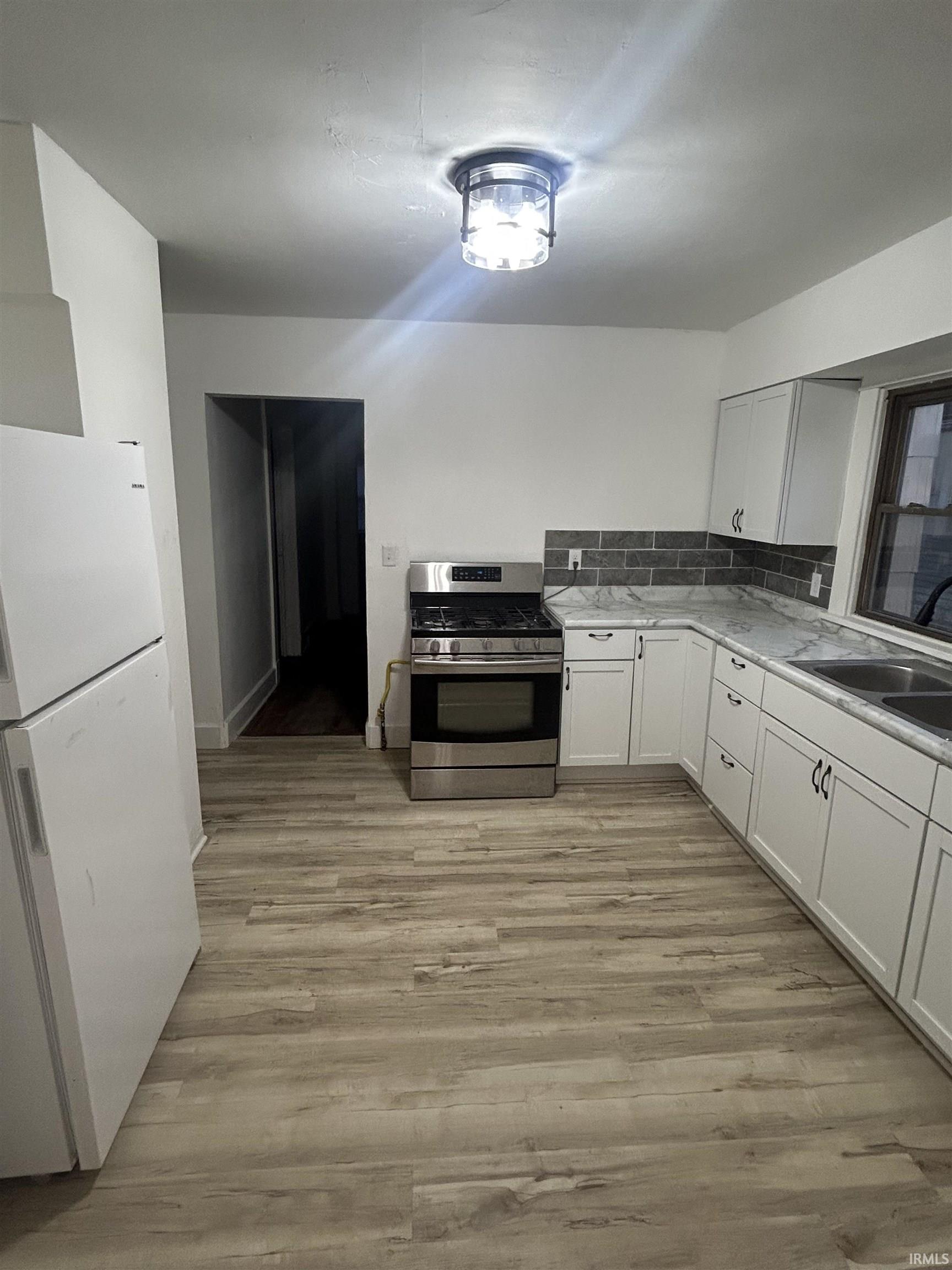 4th image of 119 N Dicks St, Muncie, IN 47303 | MLS# 202633054