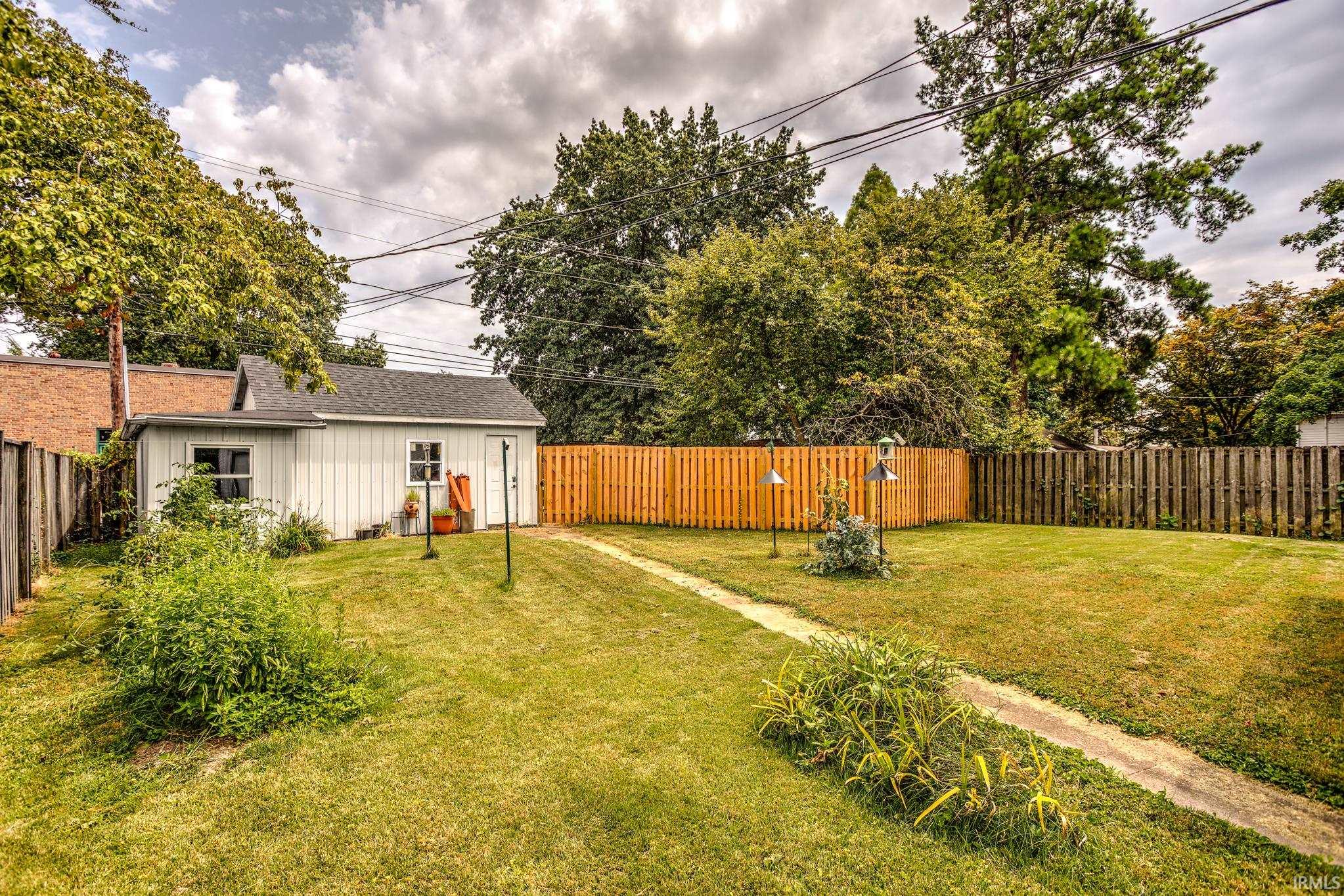 5th image of 916 S Villa Dr, Evansville, IN 47714 | MLS# 202633059