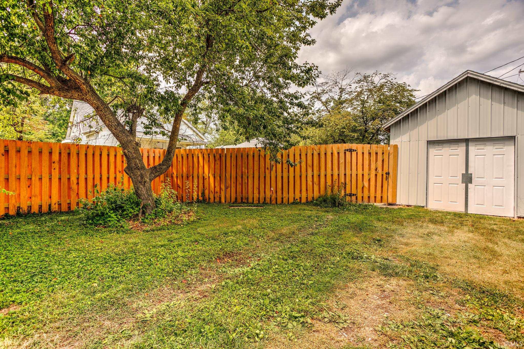 48th image of 916 S Villa Dr, Evansville, IN 47714 | MLS# 202633059
