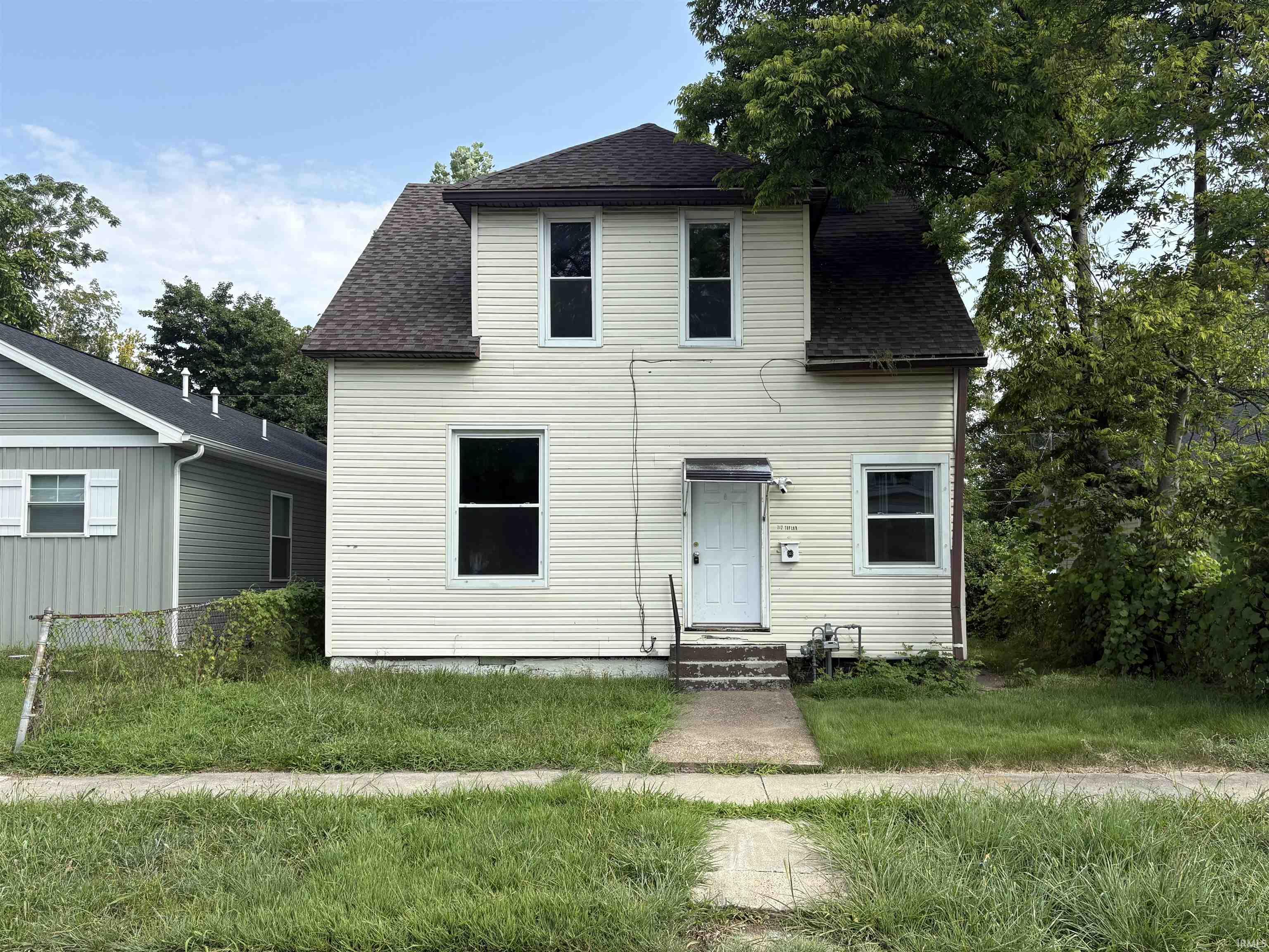 2nd image of 712 Taylor Ave, Evansville, IN 47713 | MLS# 202633063