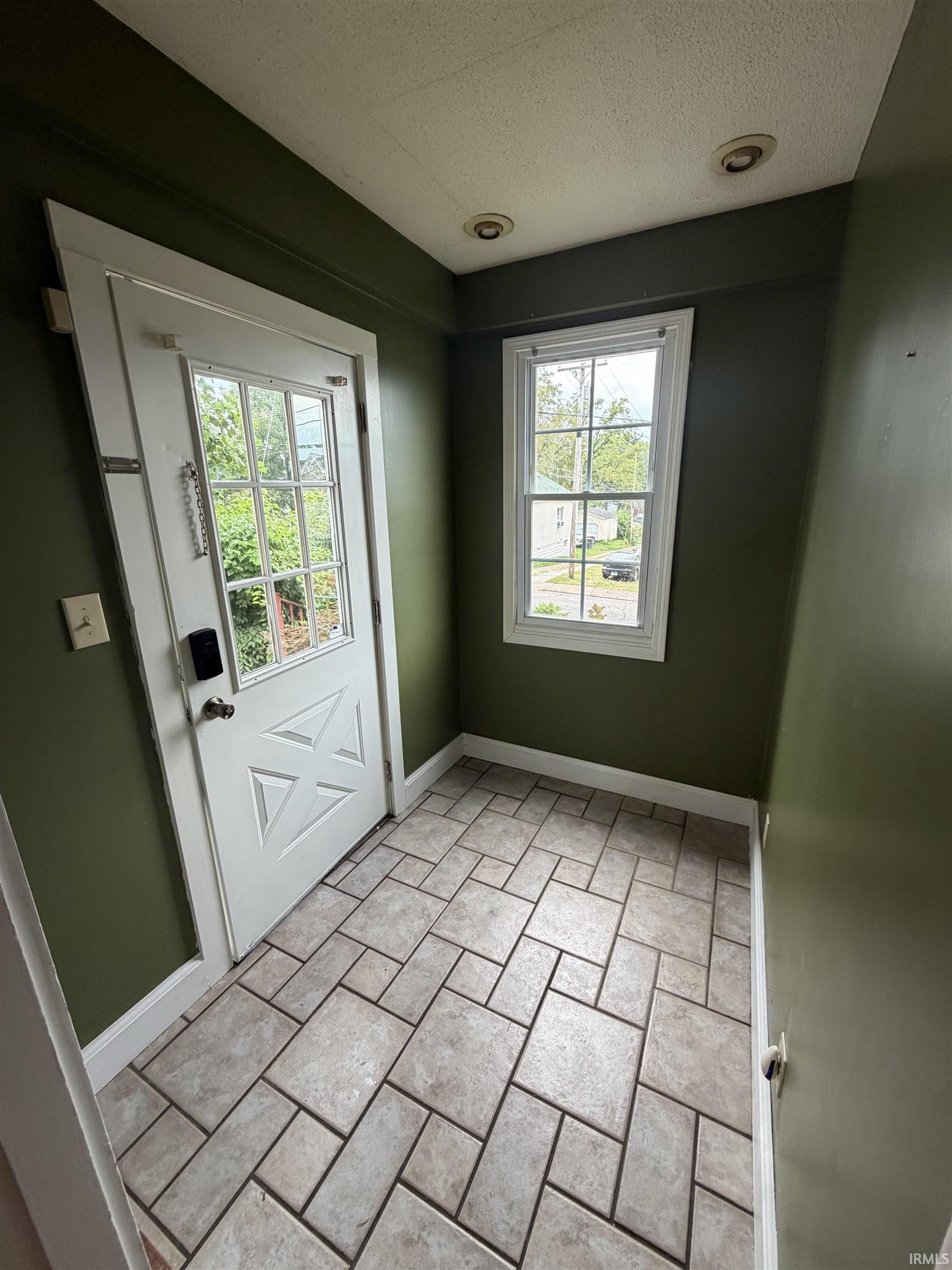 4th image of 3371 W Franklin St, Evansville, IN 47712 | MLS# 202633075