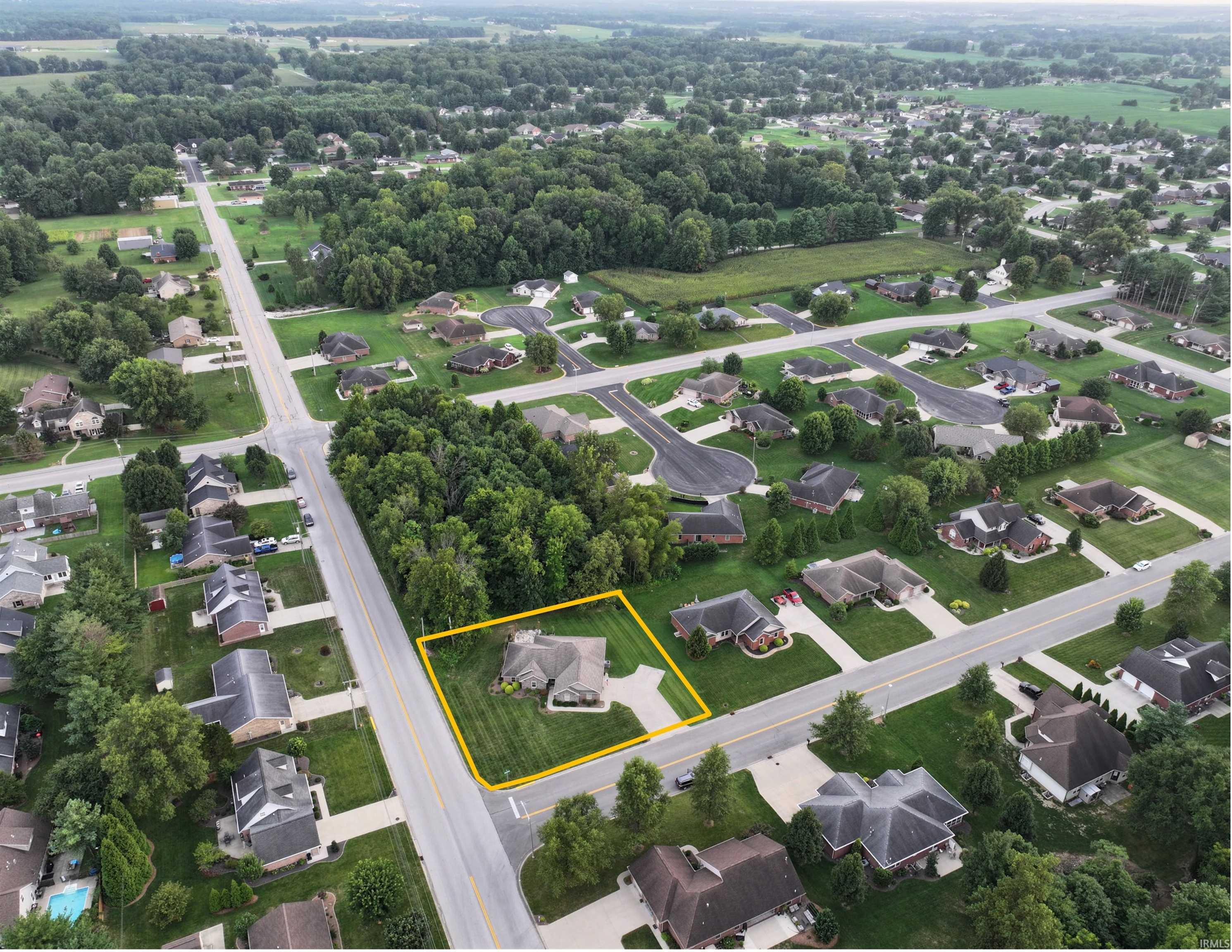 46th image of 1453 Summit St, Jasper, IN 47546 | MLS# 202633096