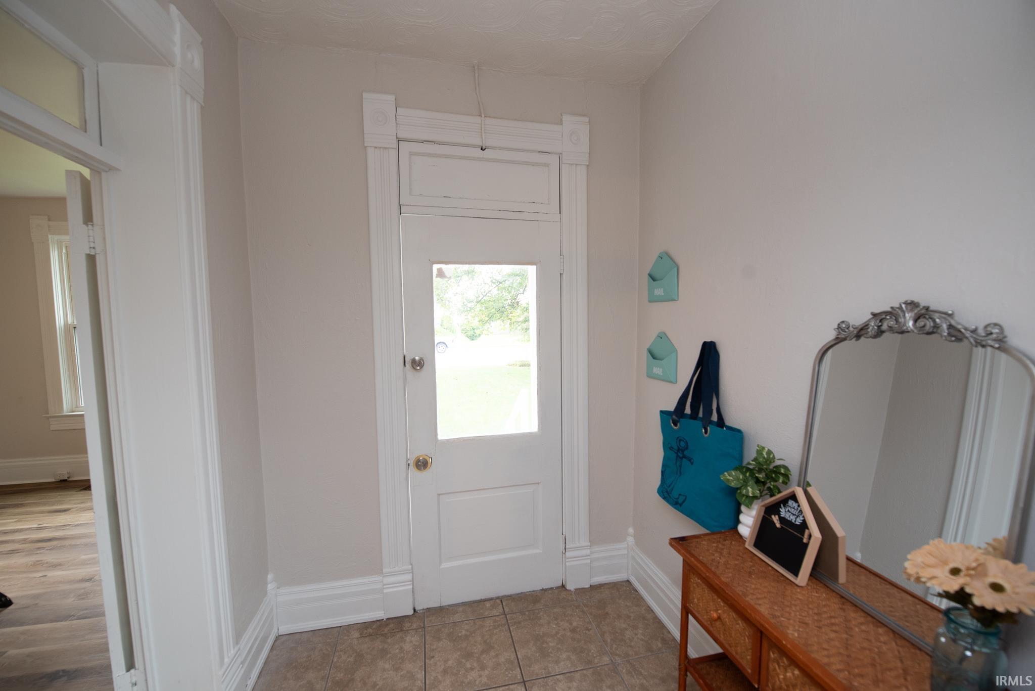 5th image of 210 N Railroad St, Monticello, IN 47960 | MLS# 202633112
