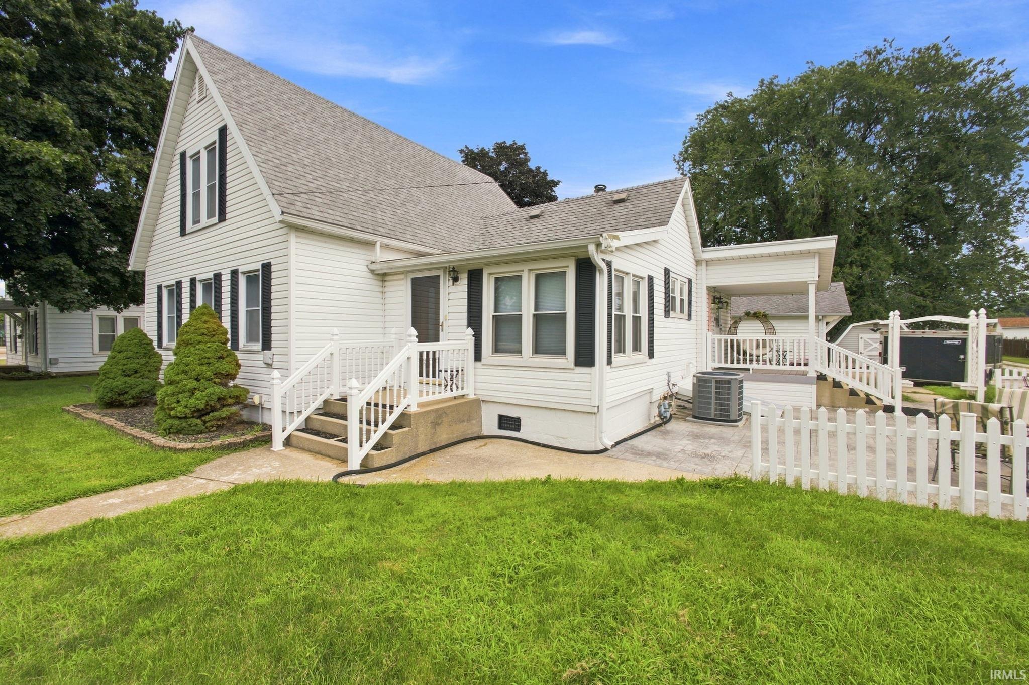 3rd image of 1017 N Weston St, Rensselaer, IN 47978 | MLS# 202633121