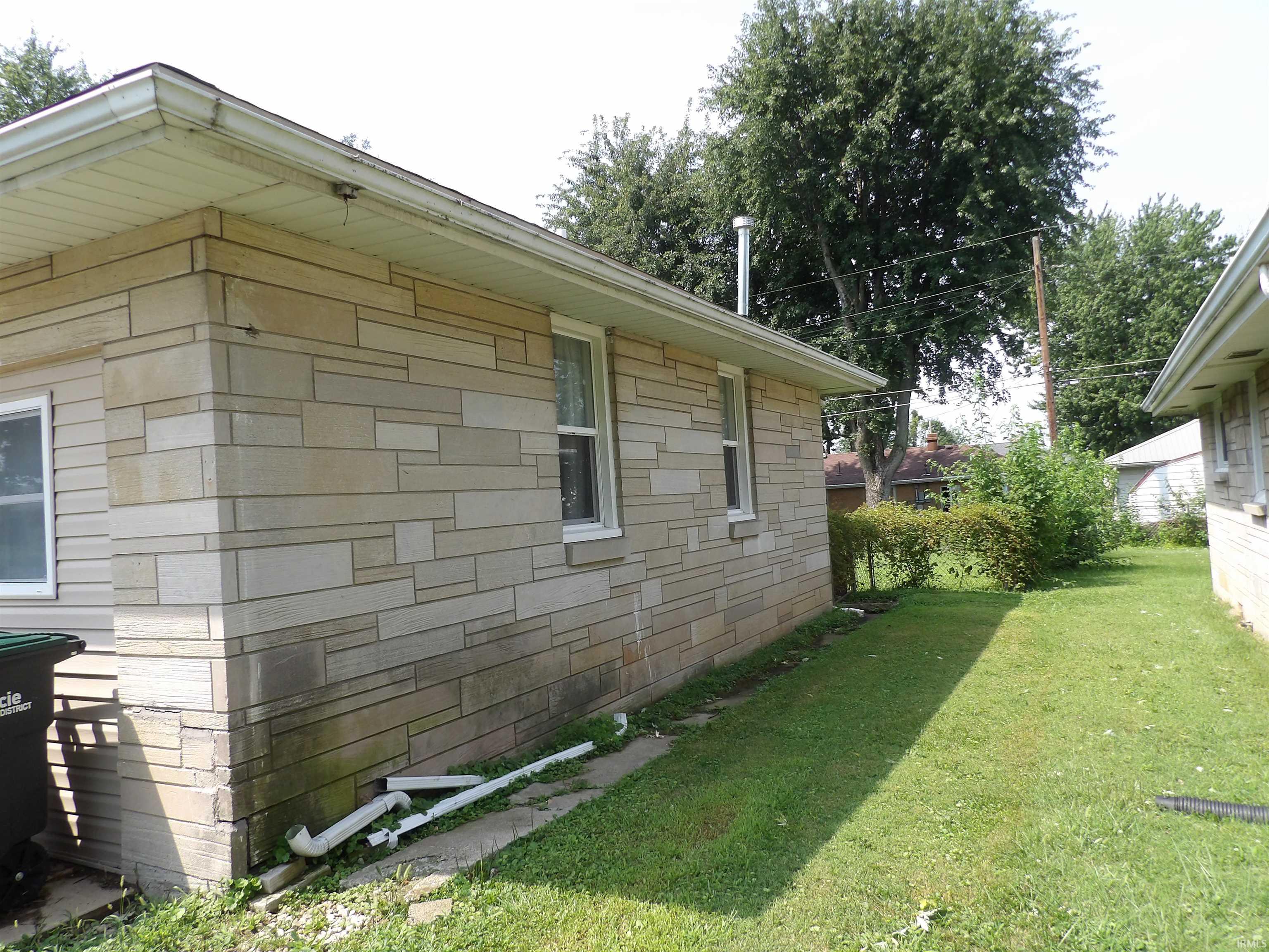 Photo 3 of Manufactured home for sale at 4005 N Ball Ave, Muncie, IN 47304 | MLS# 202633170 | Listing updated on 2026-09-18
