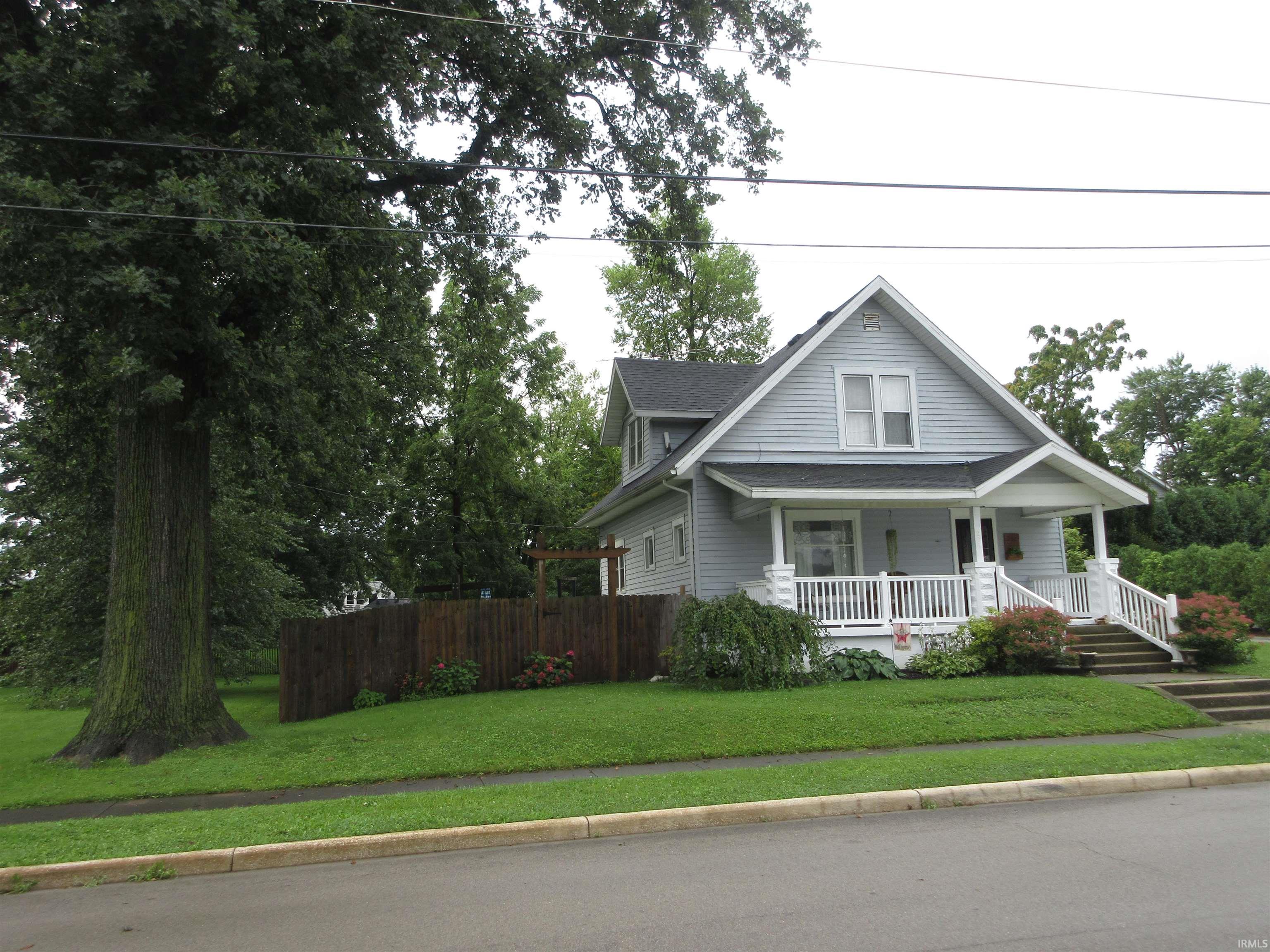 3rd image of 201 E Sherman St, Lynn, IN 47355 | MLS# 202633176