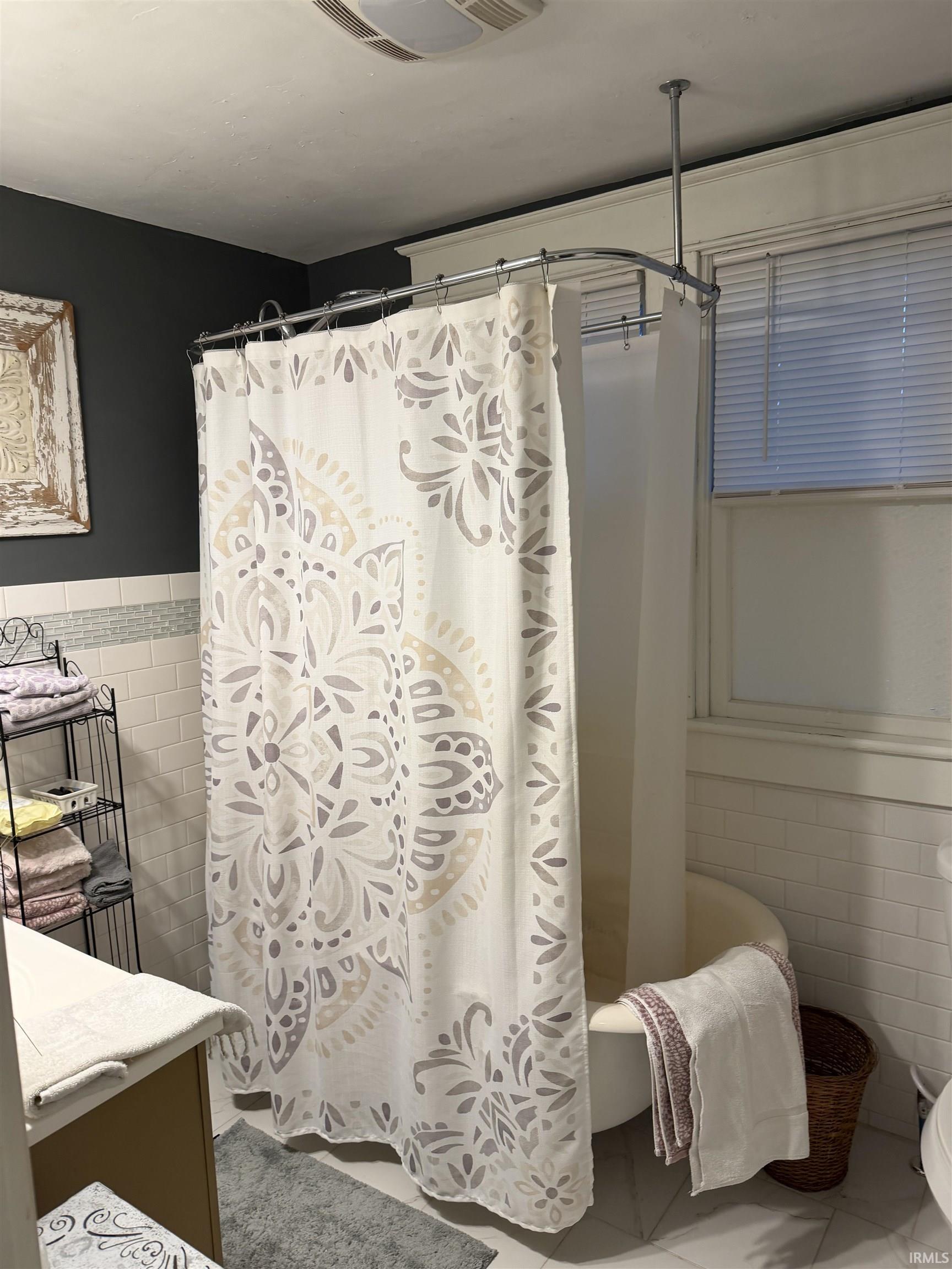 5th image of 201 E Sherman St, Lynn, IN 47355 | MLS# 202633176