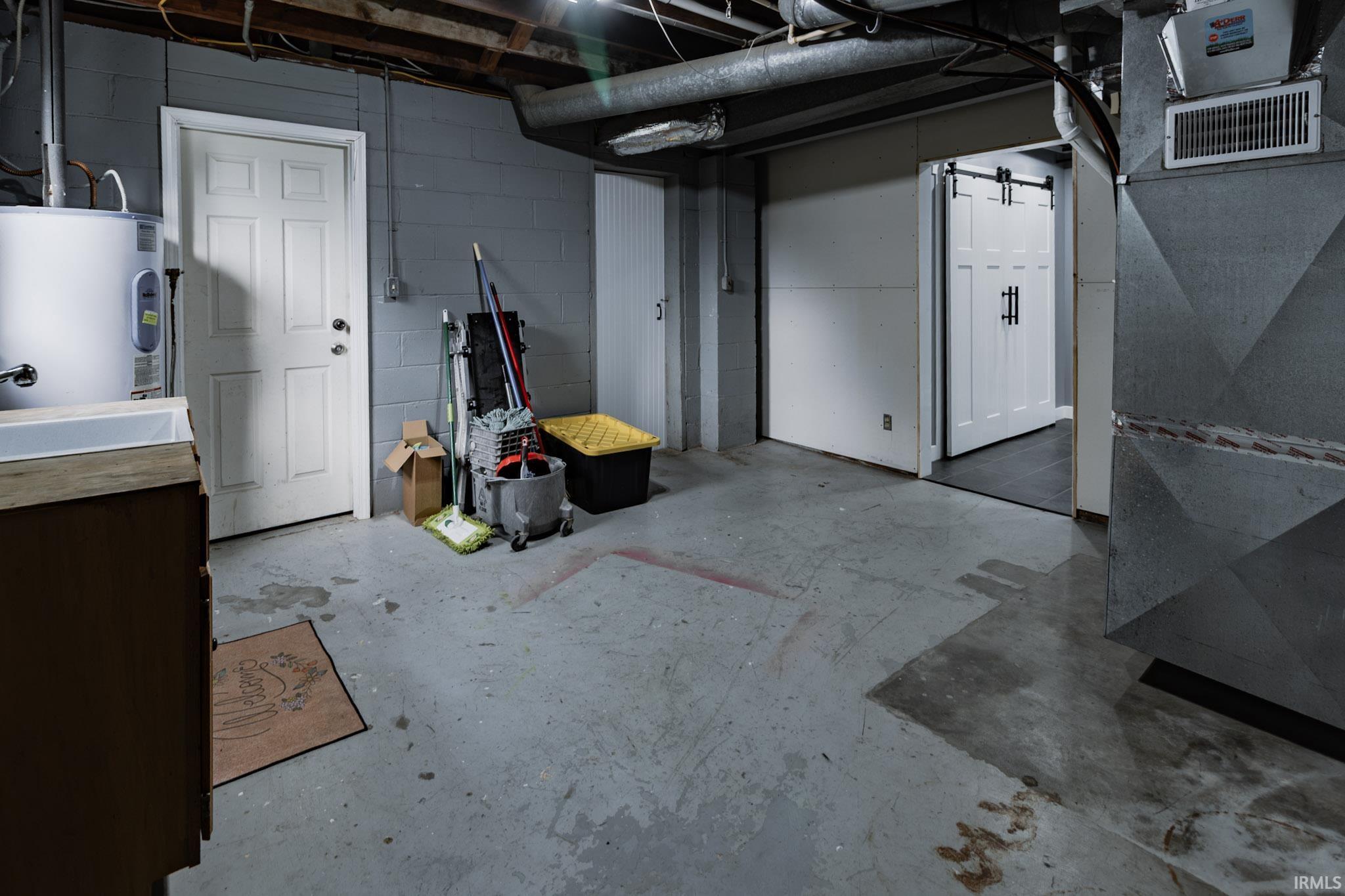 35th image of 8400 Old State Rd, Evansville, IN 47710 | MLS# 202633192