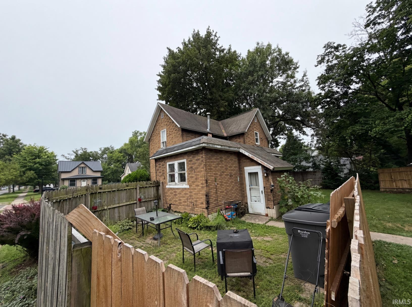 3rd image of 600 W Wolf Ave, Elkhart, IN 46516 | MLS# 202633201