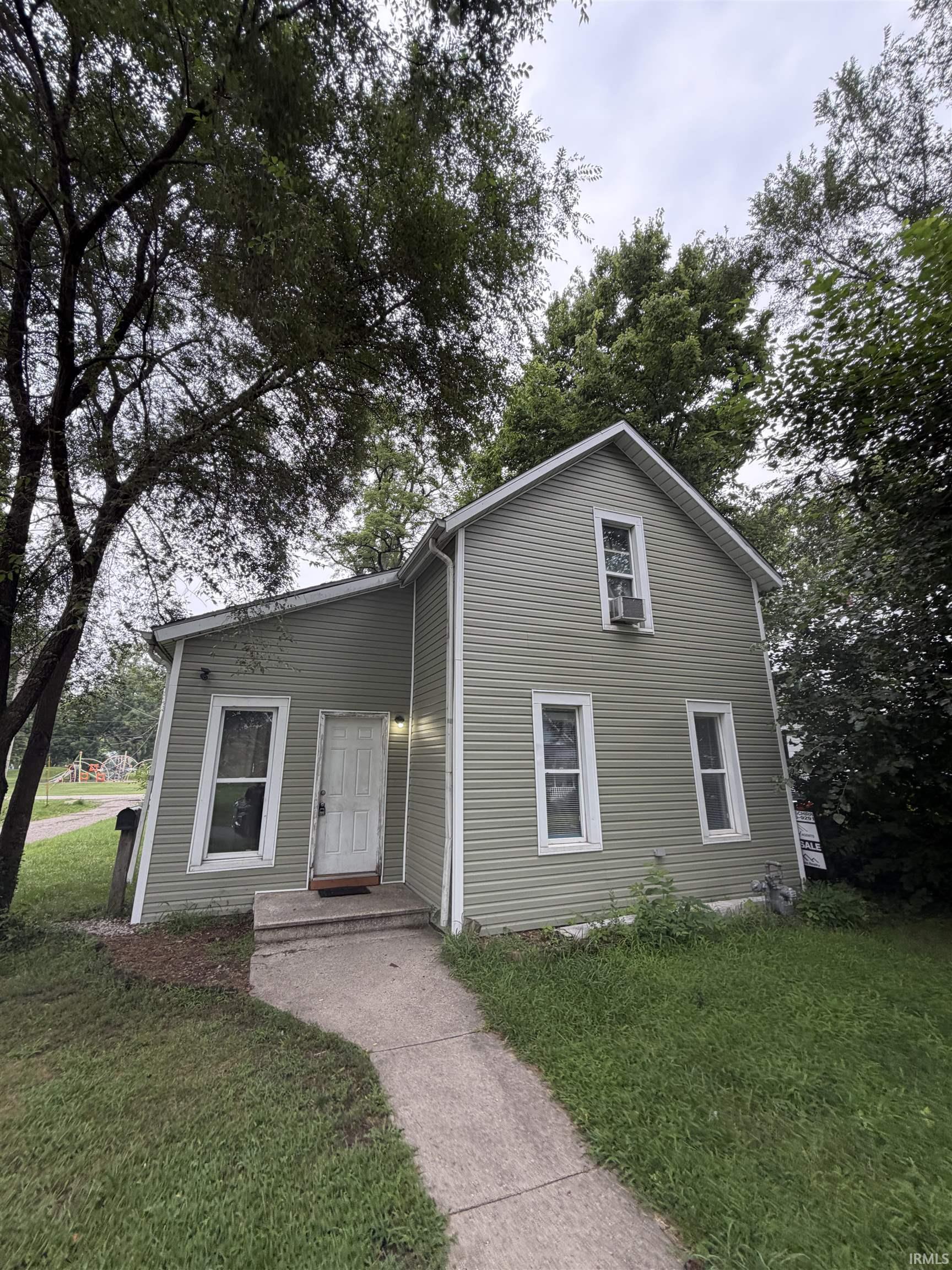 1st image of 412 W Washington St, Elkhart, IN 46516 | MLS# 202633205