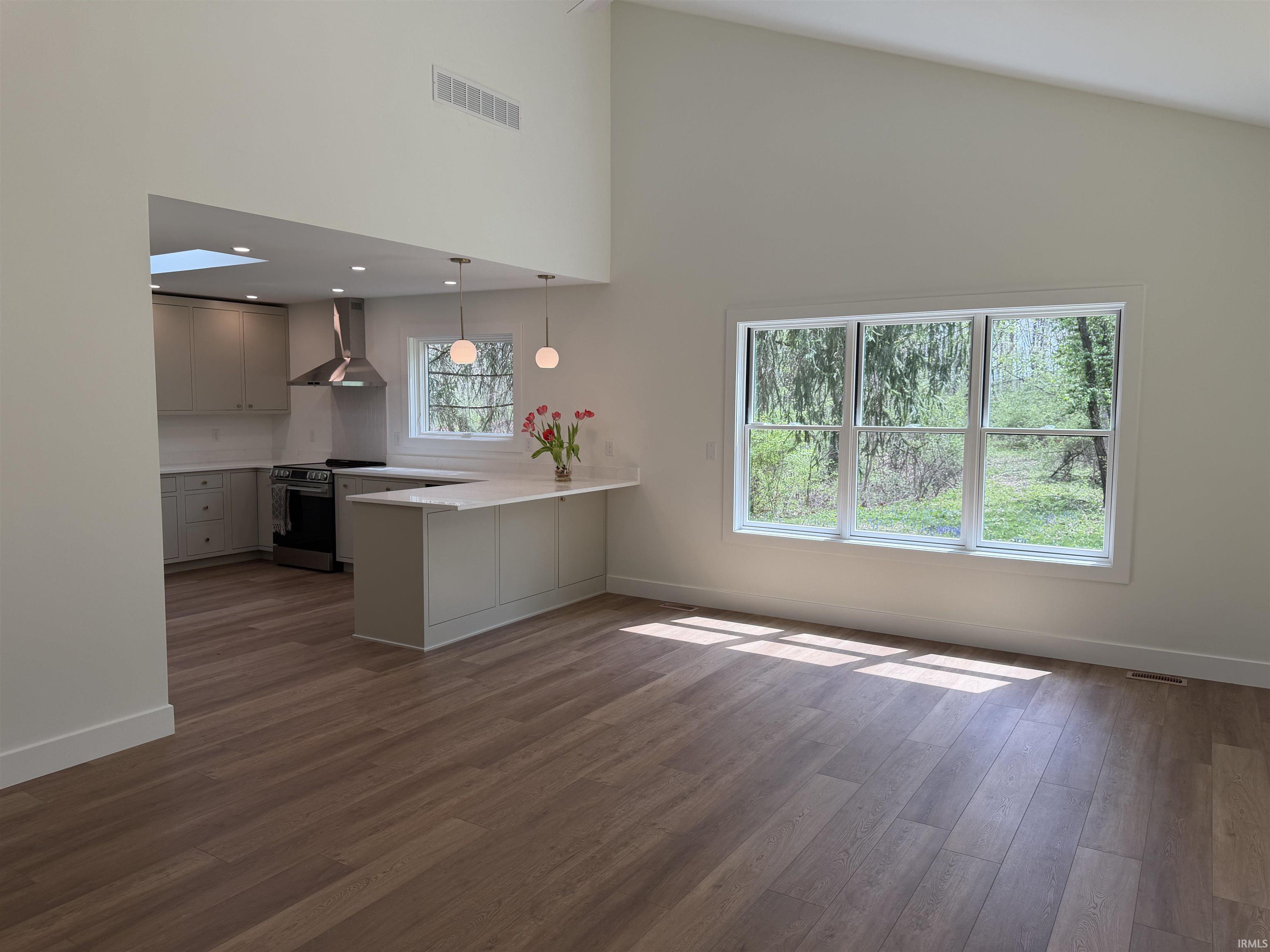 3rd image of 4620 S Woodbine Dr, Bloomington, IN 47403 | MLS# 202633212
