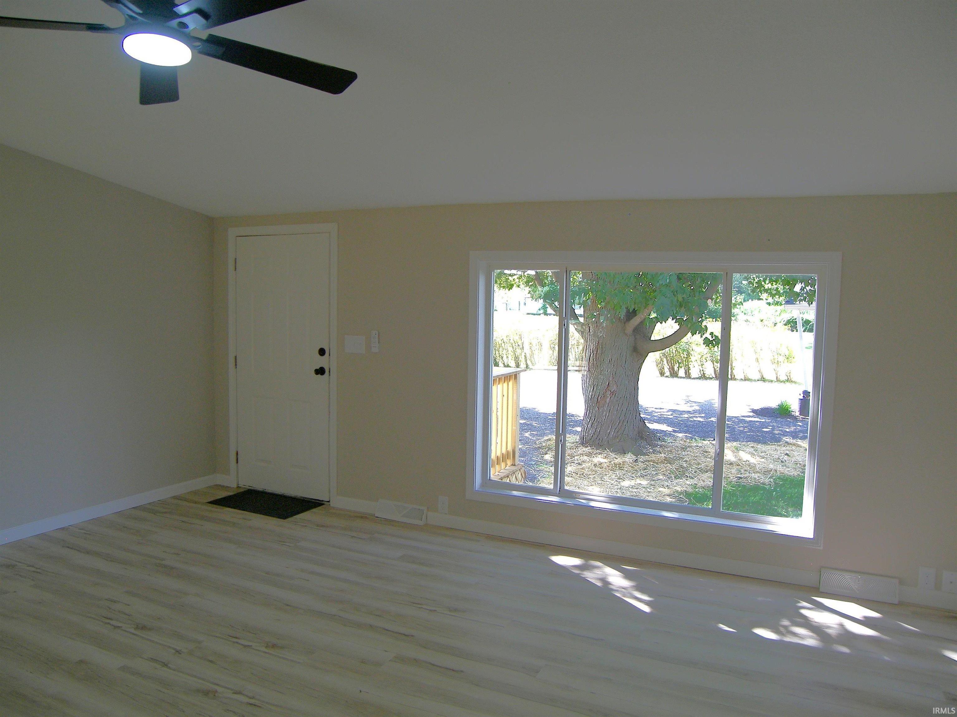 Photo 5 of 7321 S Caldwell Lake Drive