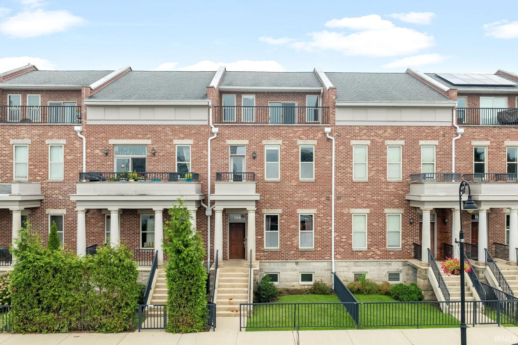 1st image of 106 S Niles Ave, South Bend, IN 46617 | MLS# 202633248