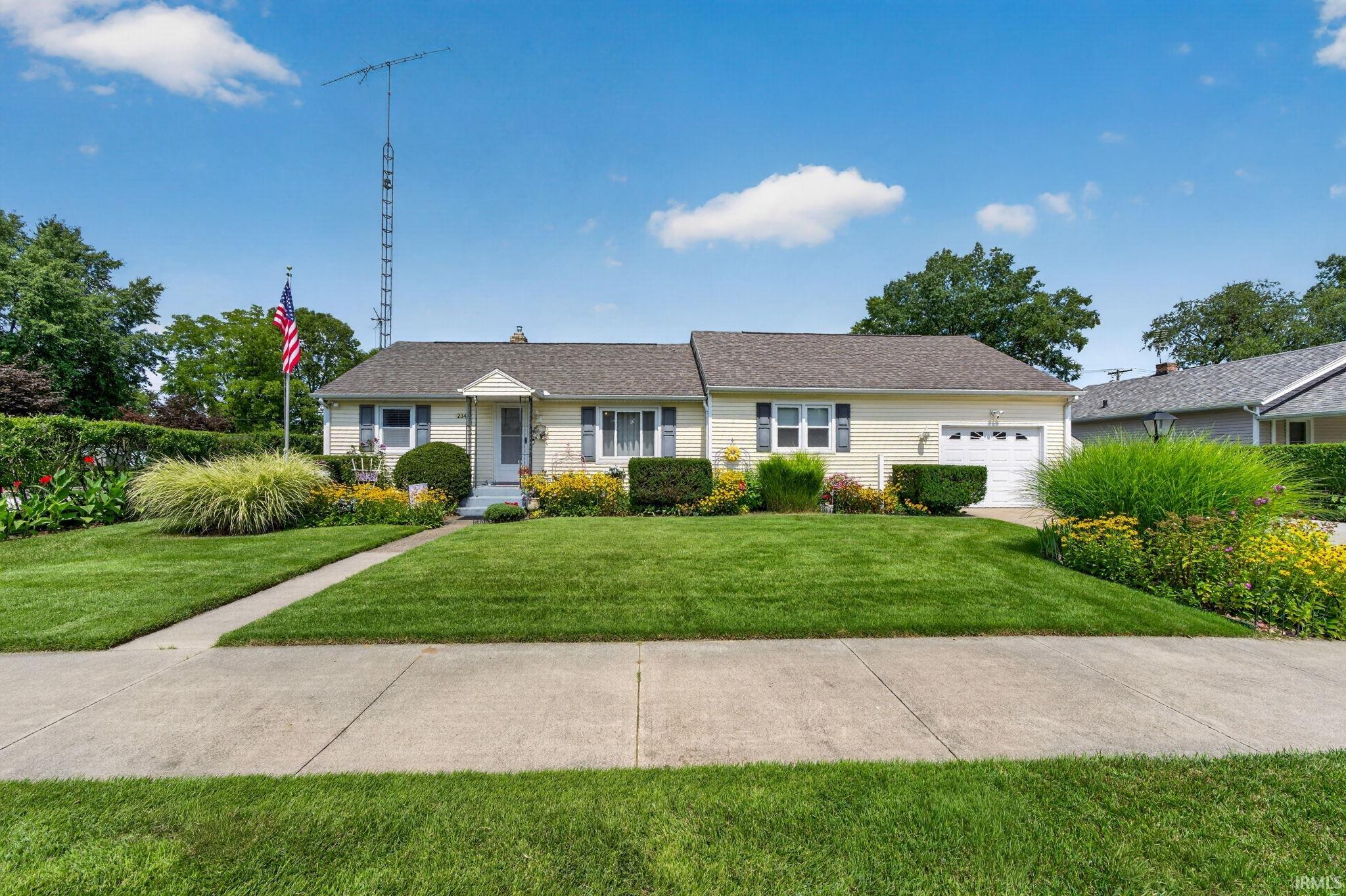 1st image of 234 W La Salle Ave, Mishawaka, IN 46545 | MLS# 202633269