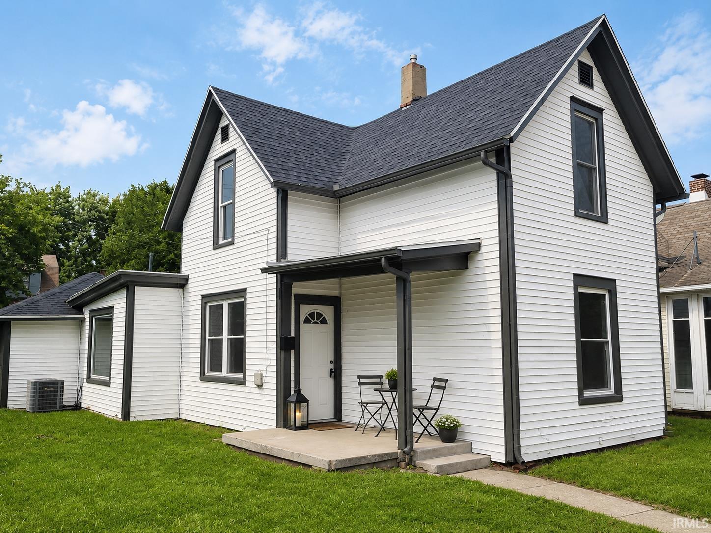 1st image of 733 E Bronson St, South Bend, IN 46601 | MLS# 202633332