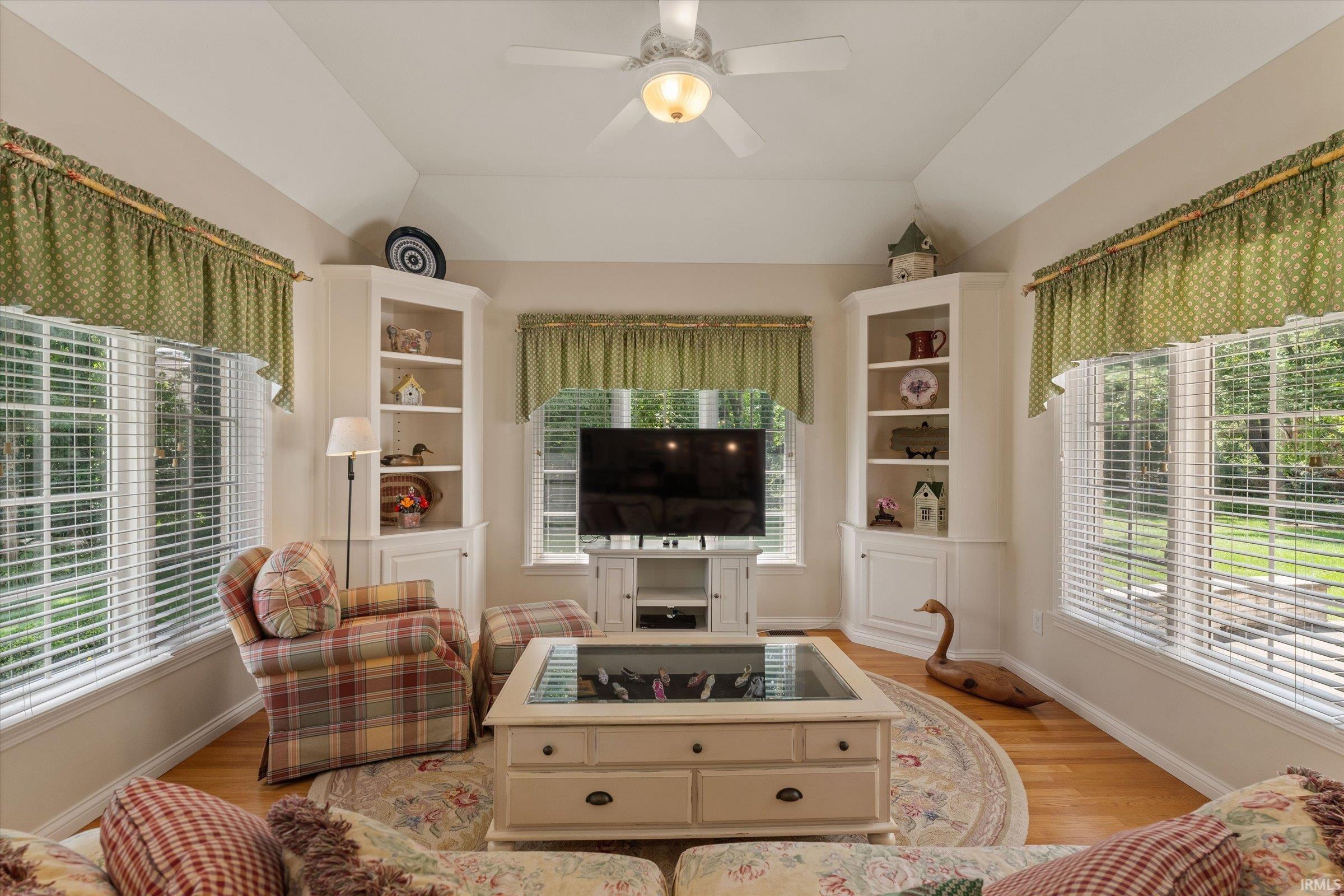 5th image of 16328 Cypress Ct, Granger, IN 46530 | MLS# 202633337