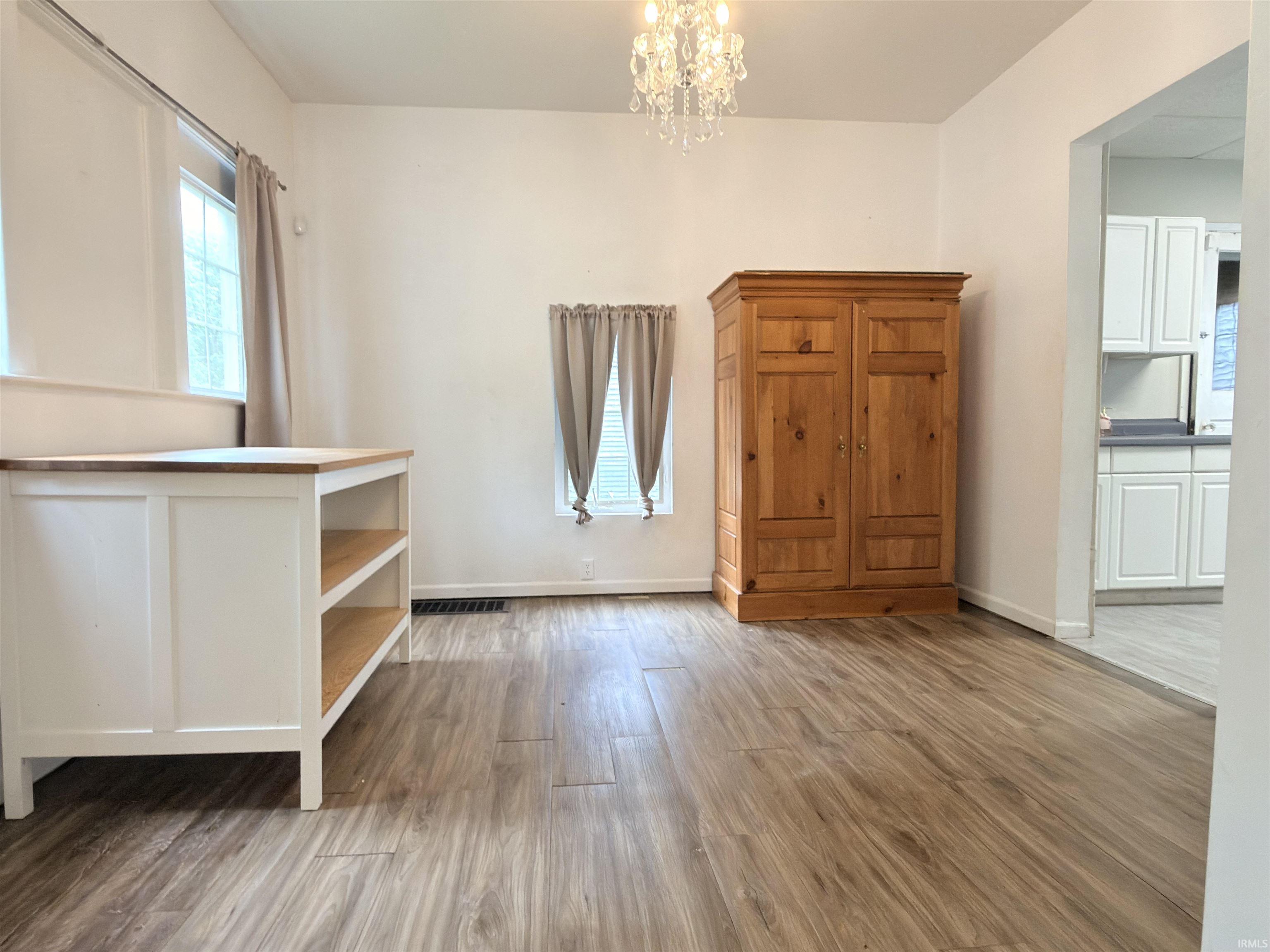 5th image of 134 E Calvert St, South Bend, IN 46613 | MLS# 202633378
