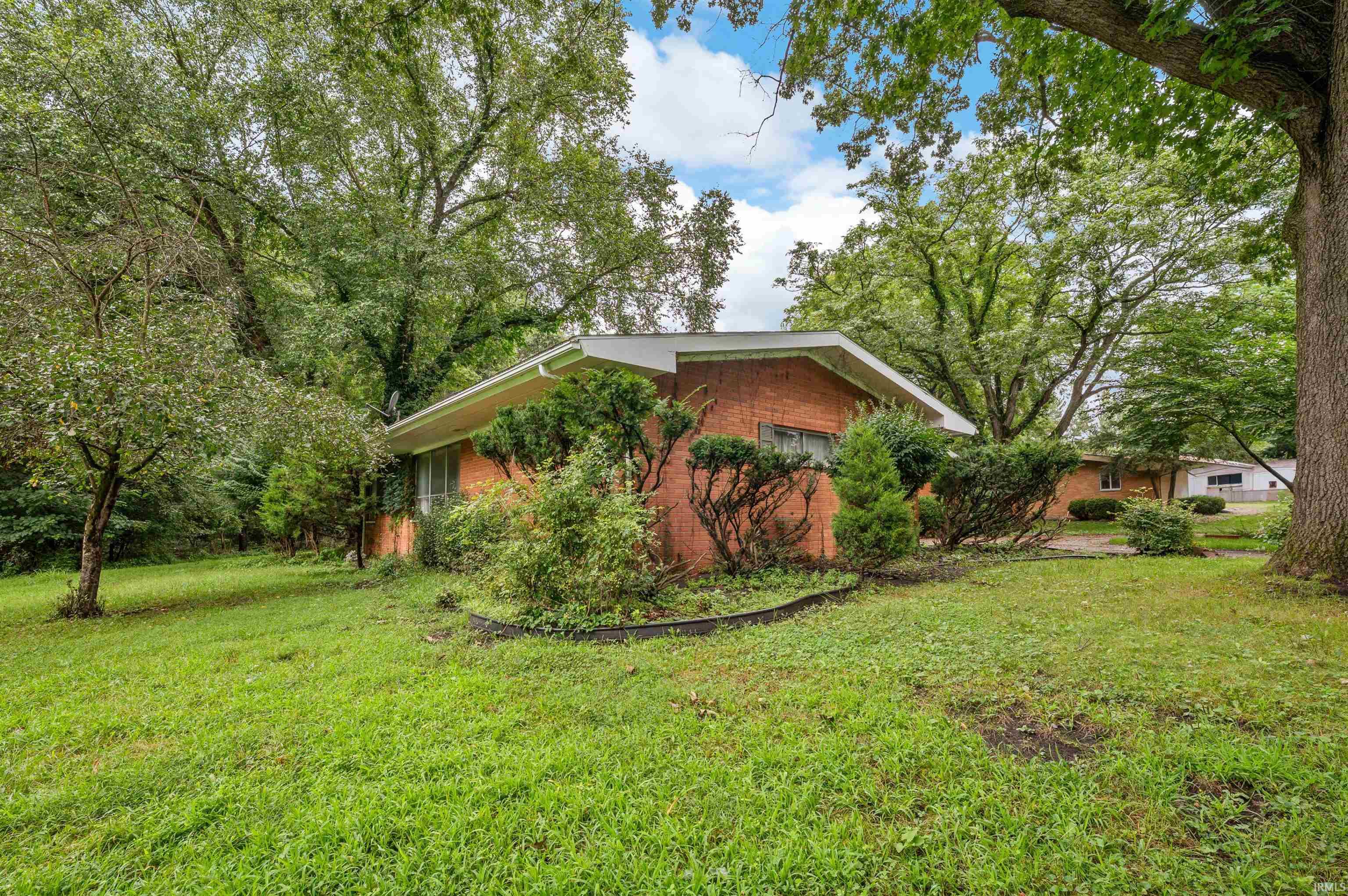 4th image of 52585 Brooktrails Dr, South Bend, IN 46637 | MLS# 202633388