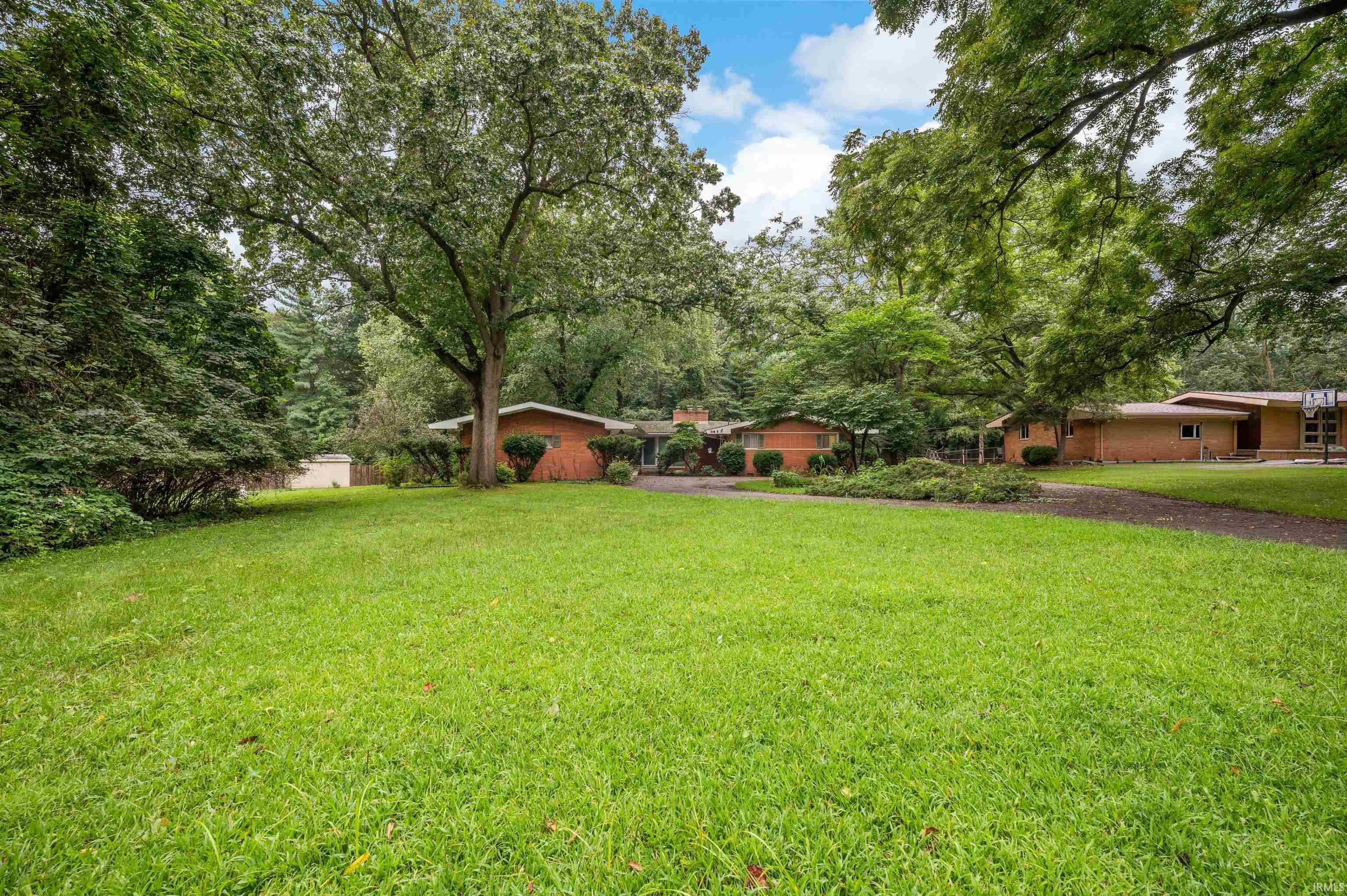 5th image of 52585 Brooktrails Dr, South Bend, IN 46637 | MLS# 202633388