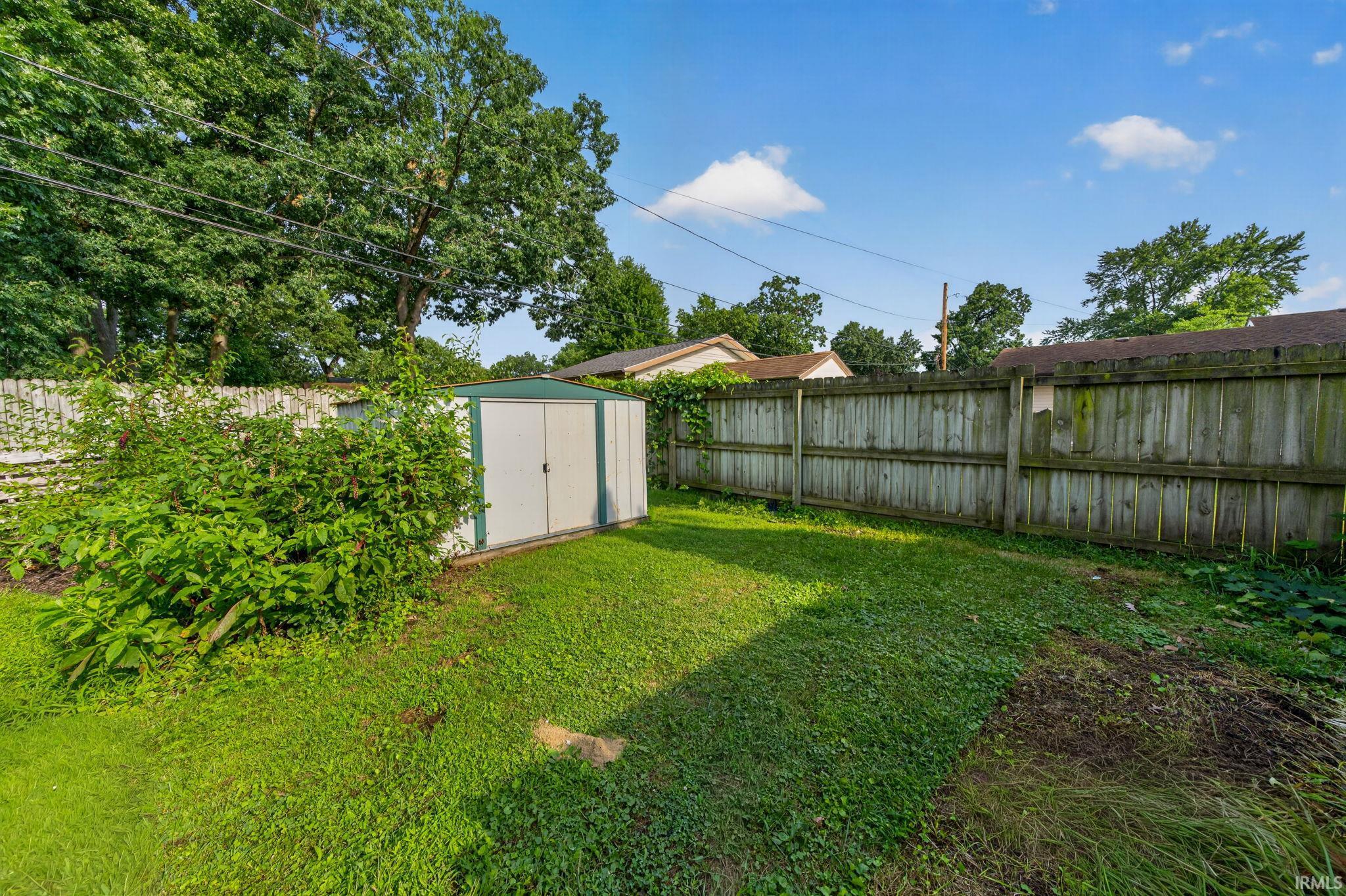28th image of 1240 Ebeling Dr, South Bend, IN 46615 | MLS# 202633389