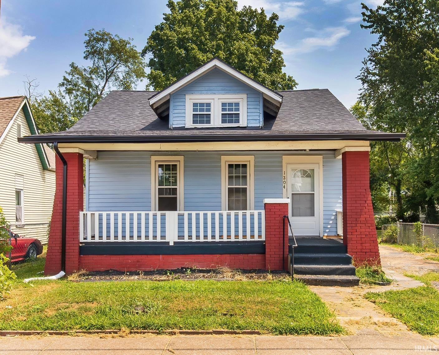 1st image of 1204 S Evans Ave, Evansville, IN 47713 | MLS# 202633397