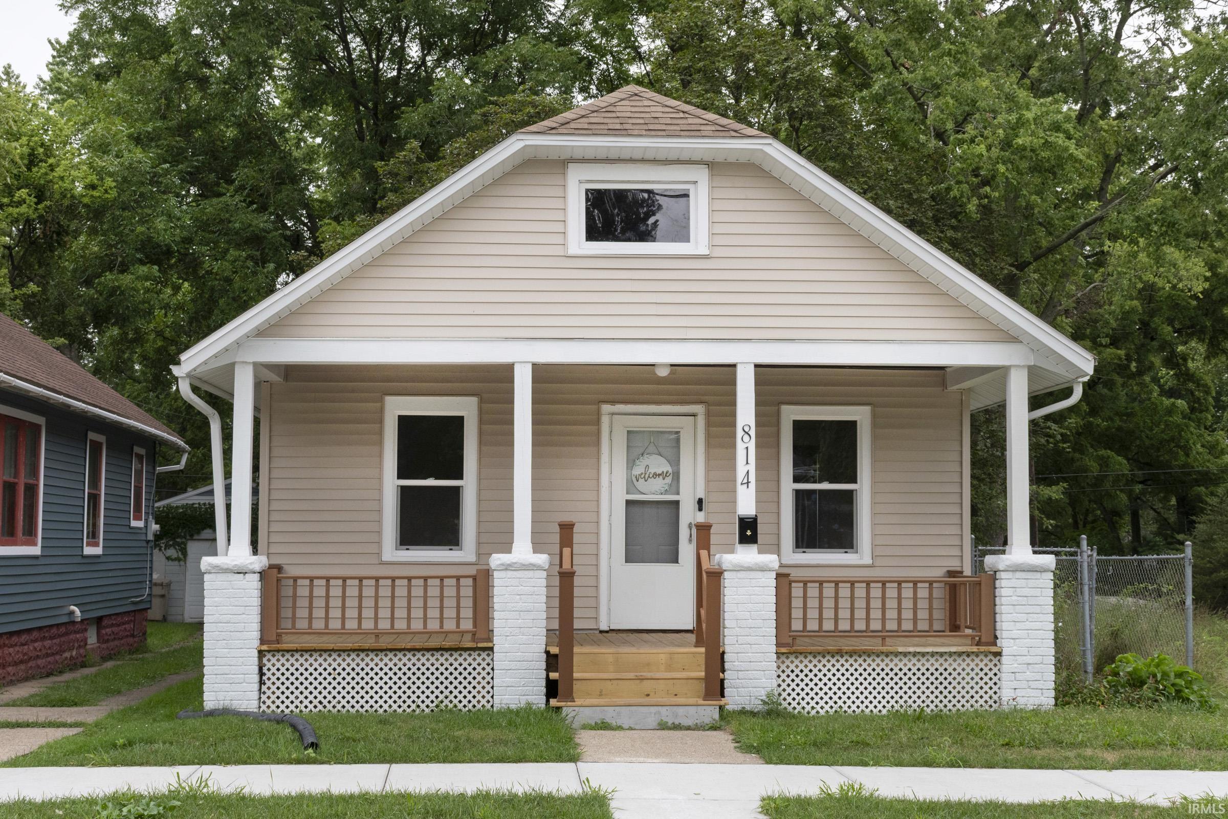 1st image of 814 Sancome Ave, South Bend, IN 46628 | MLS# 202633402