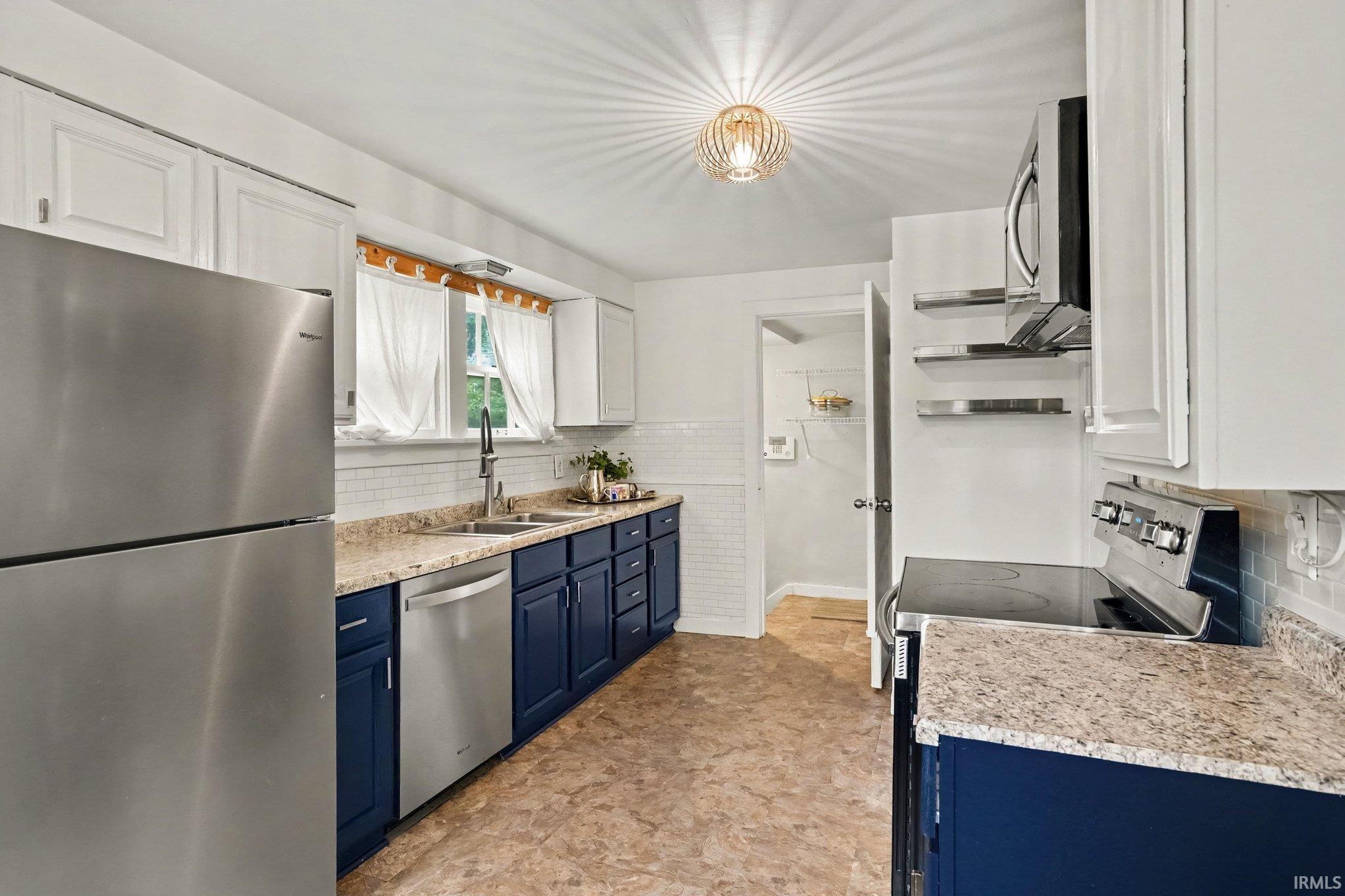 5th image of 829 E Woodside St, South Bend, IN 46614 | MLS# 202633411