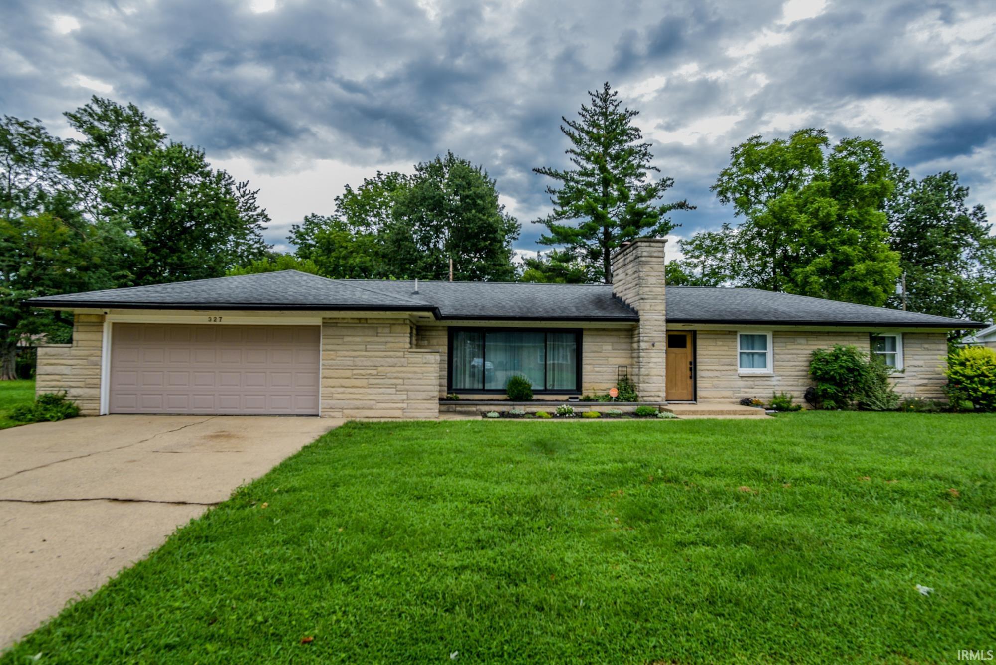 1st image of 327 Brookside Ln, Plainfield, IN 46168 | MLS# 202633447