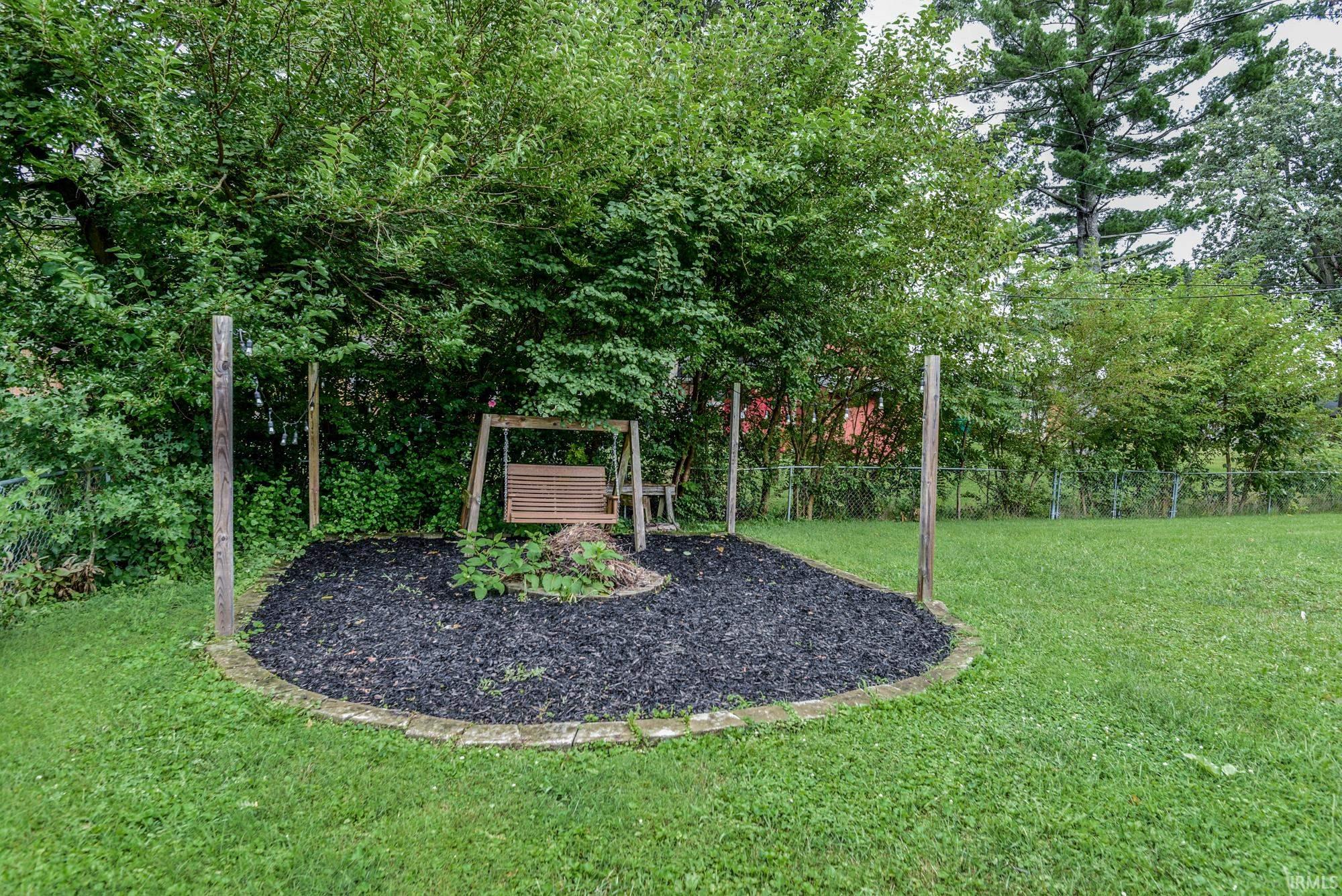 4th image of 327 Brookside Ln, Plainfield, IN 46168 | MLS# 202633447